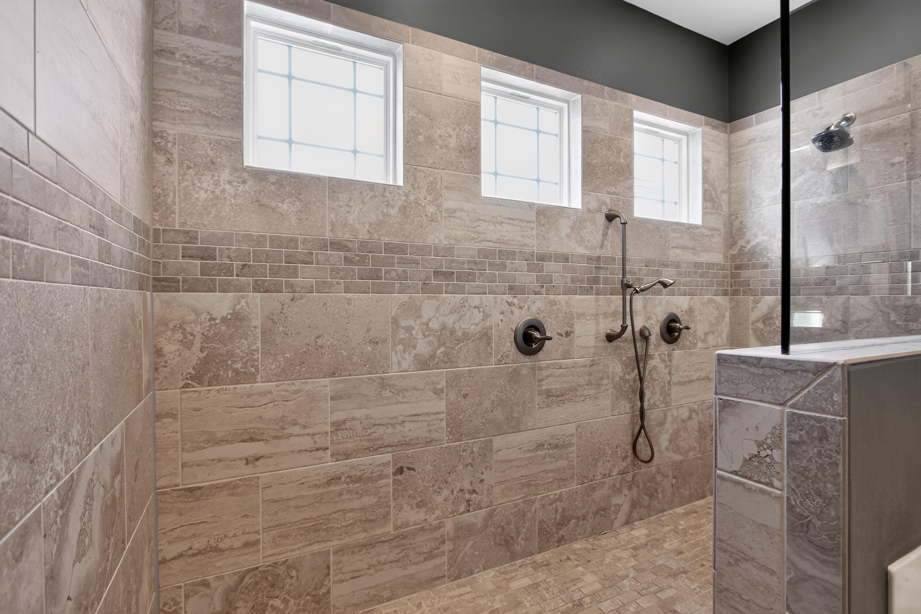 COLONY RIDGE PH II - Residential Lease