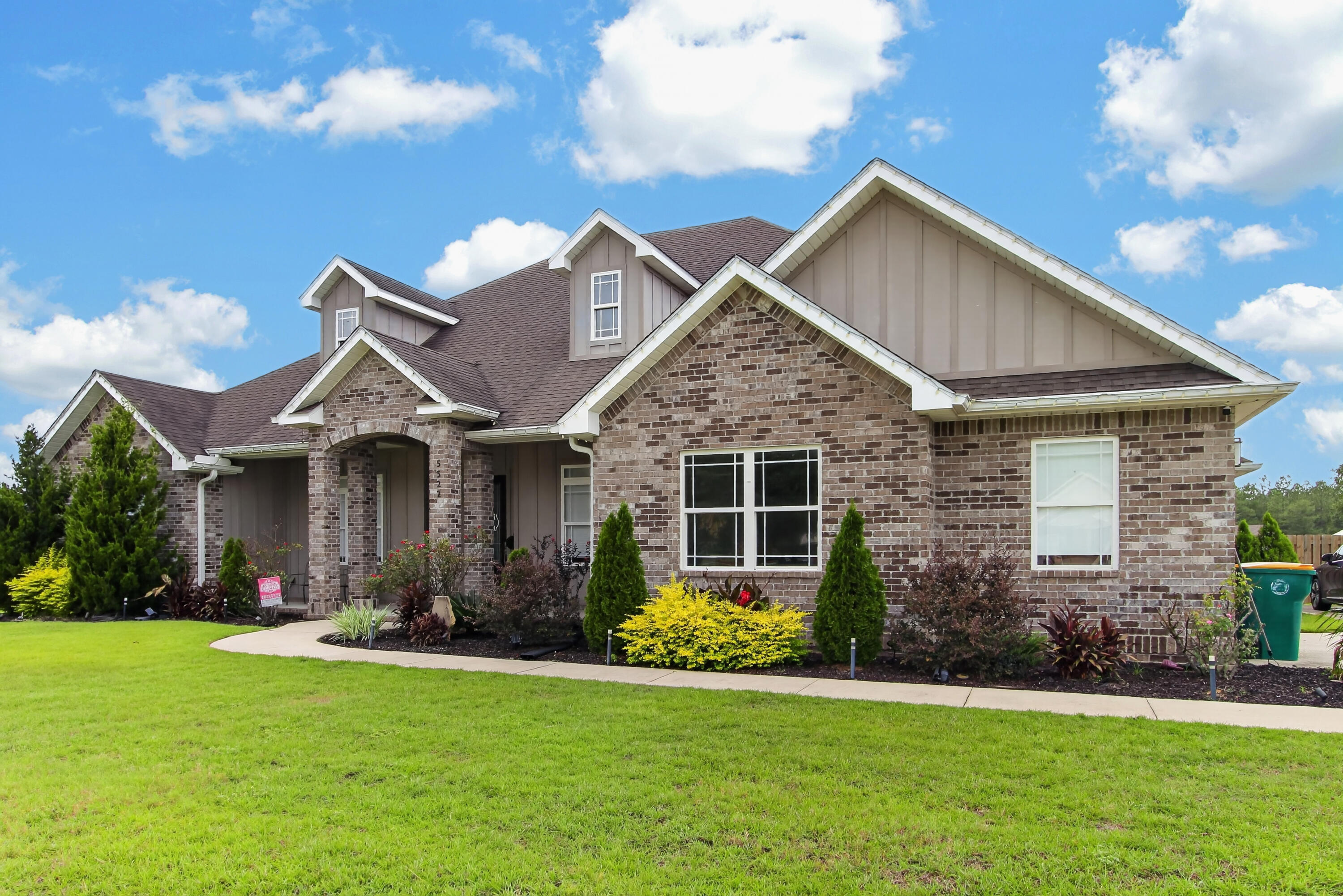 COLONY RIDGE PH II - Residential Lease