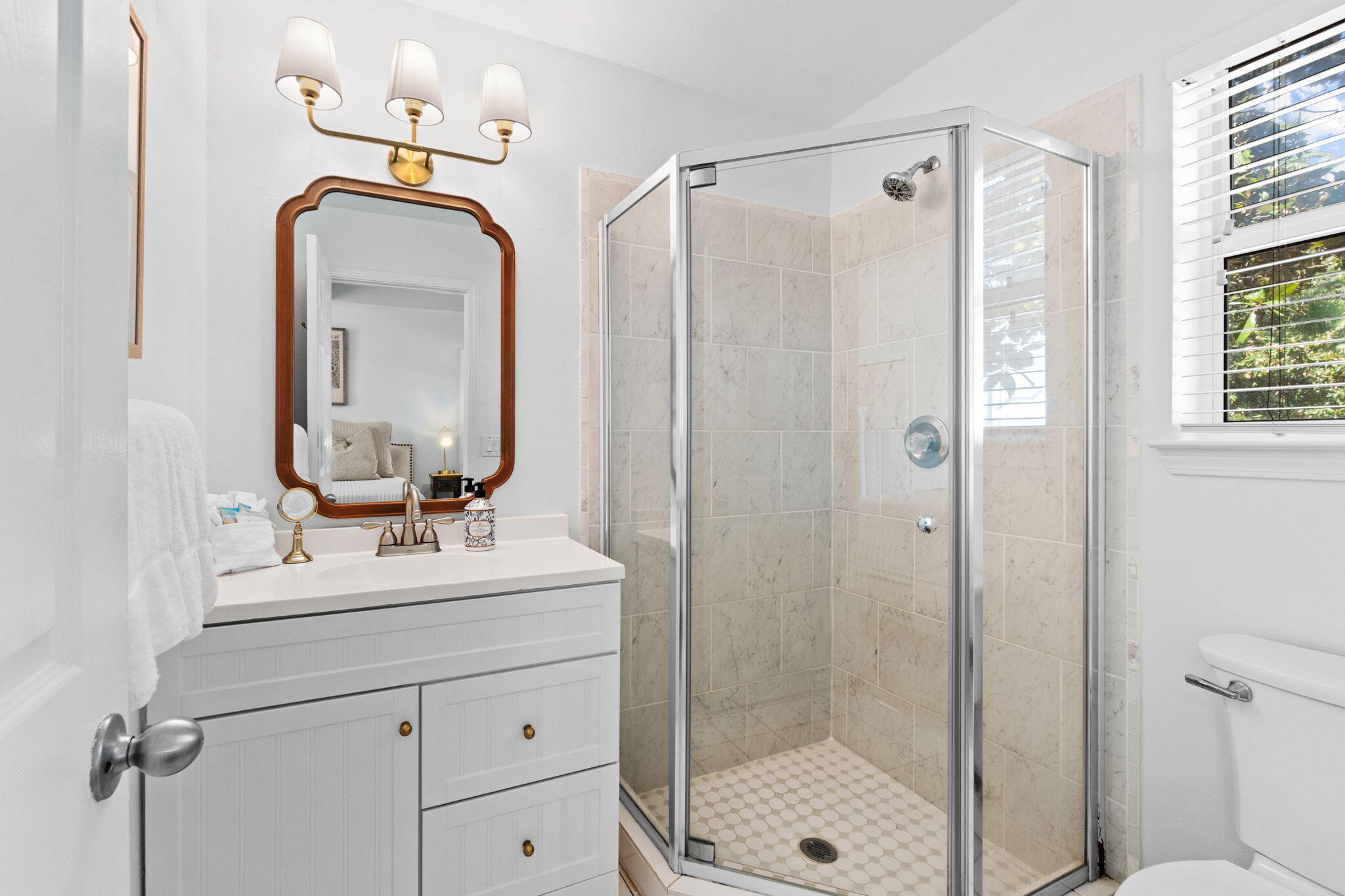 NANTUCKET COTTAGES - Residential