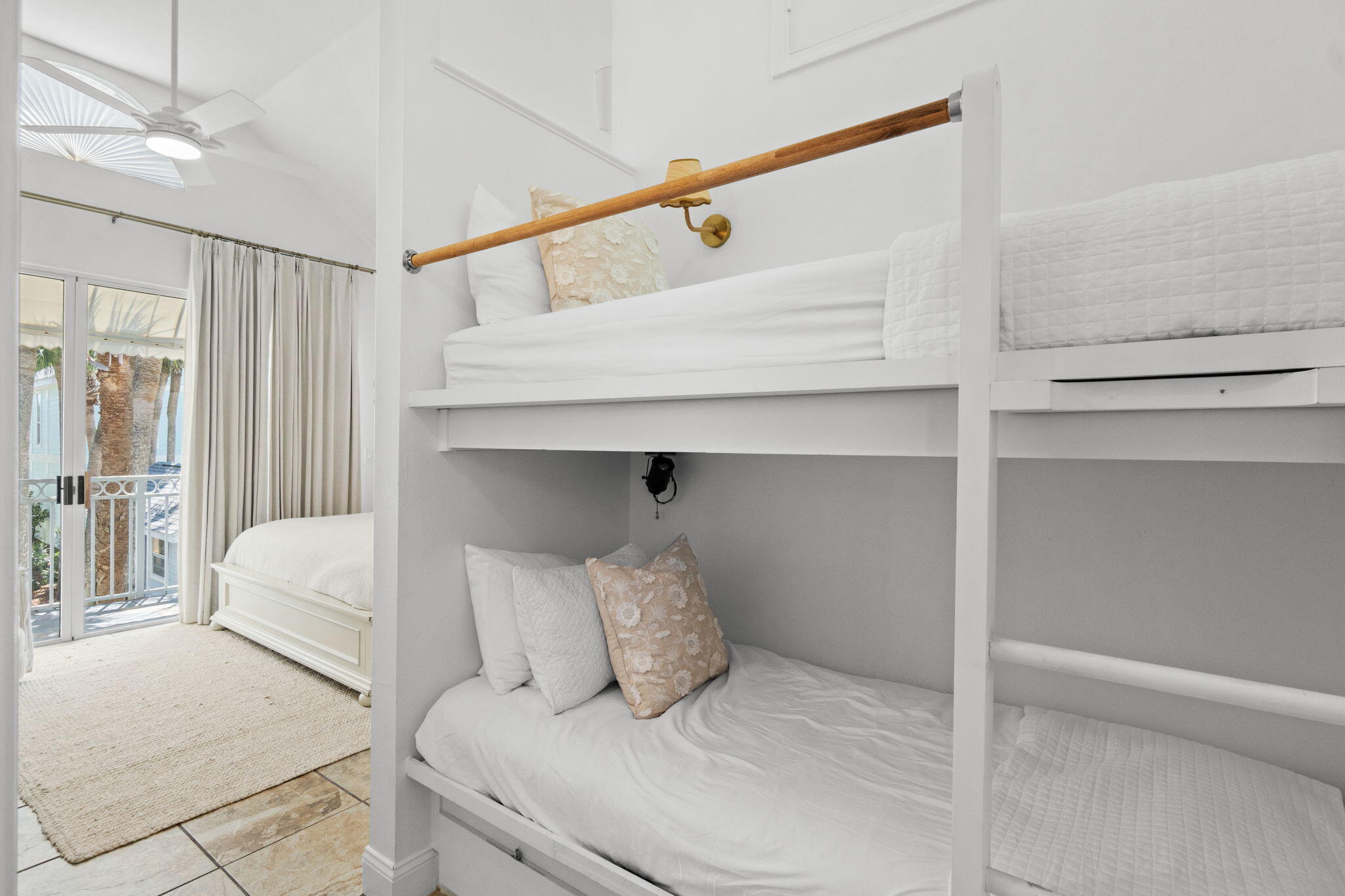 NANTUCKET COTTAGES - Residential