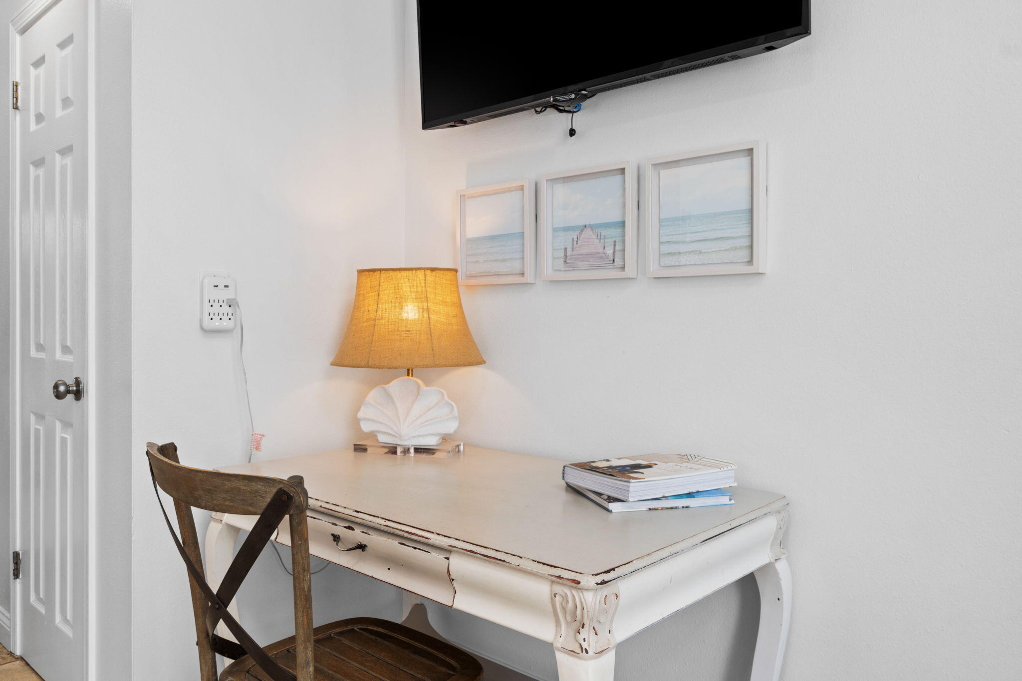 NANTUCKET COTTAGES - Residential