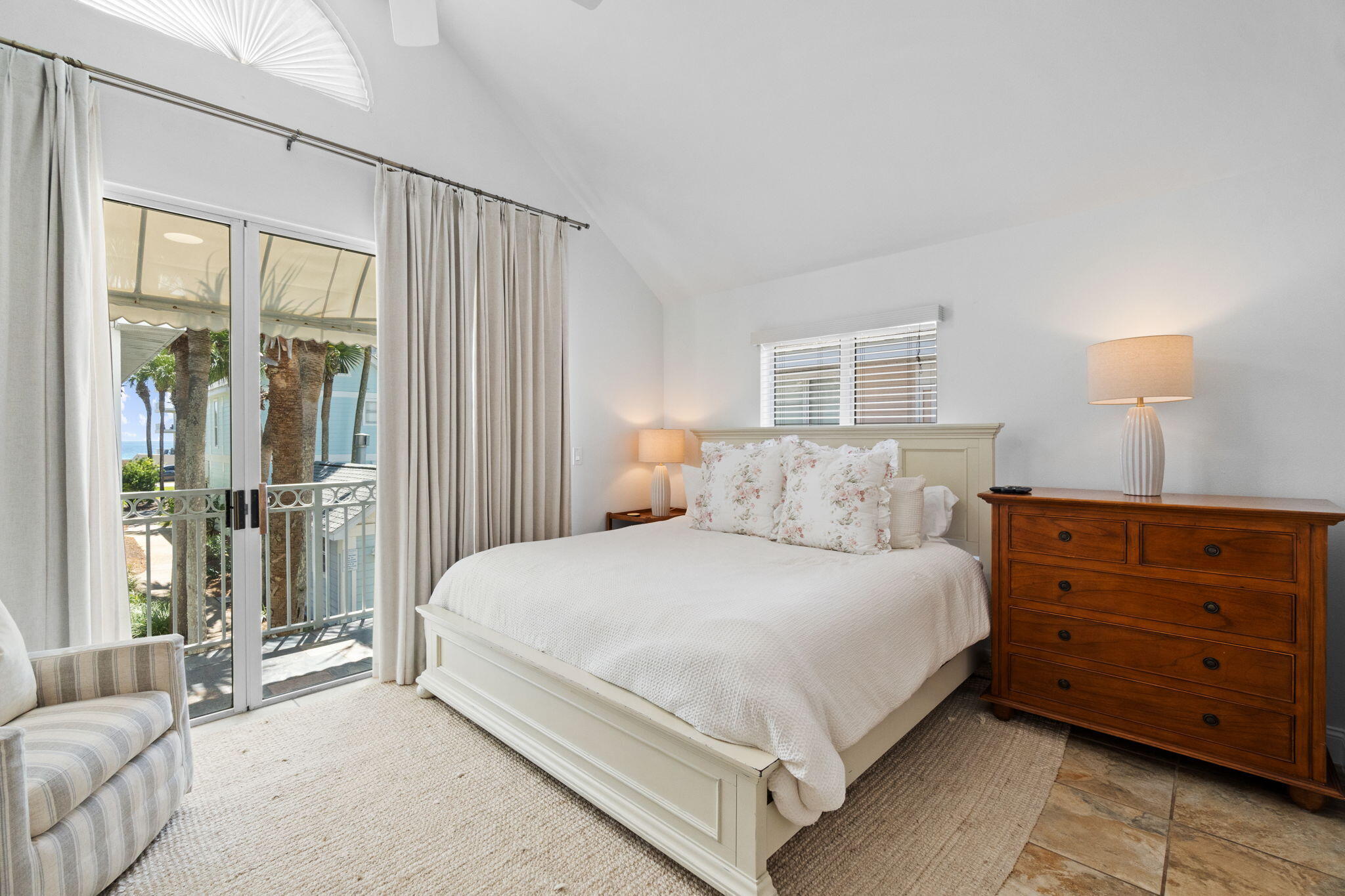 NANTUCKET COTTAGES - Residential