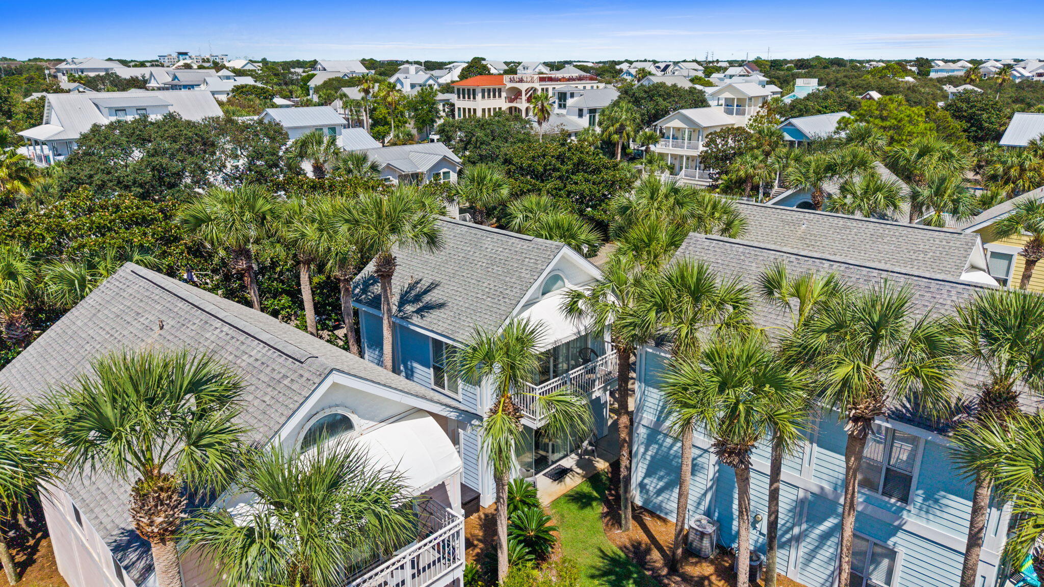 NANTUCKET COTTAGES - Residential