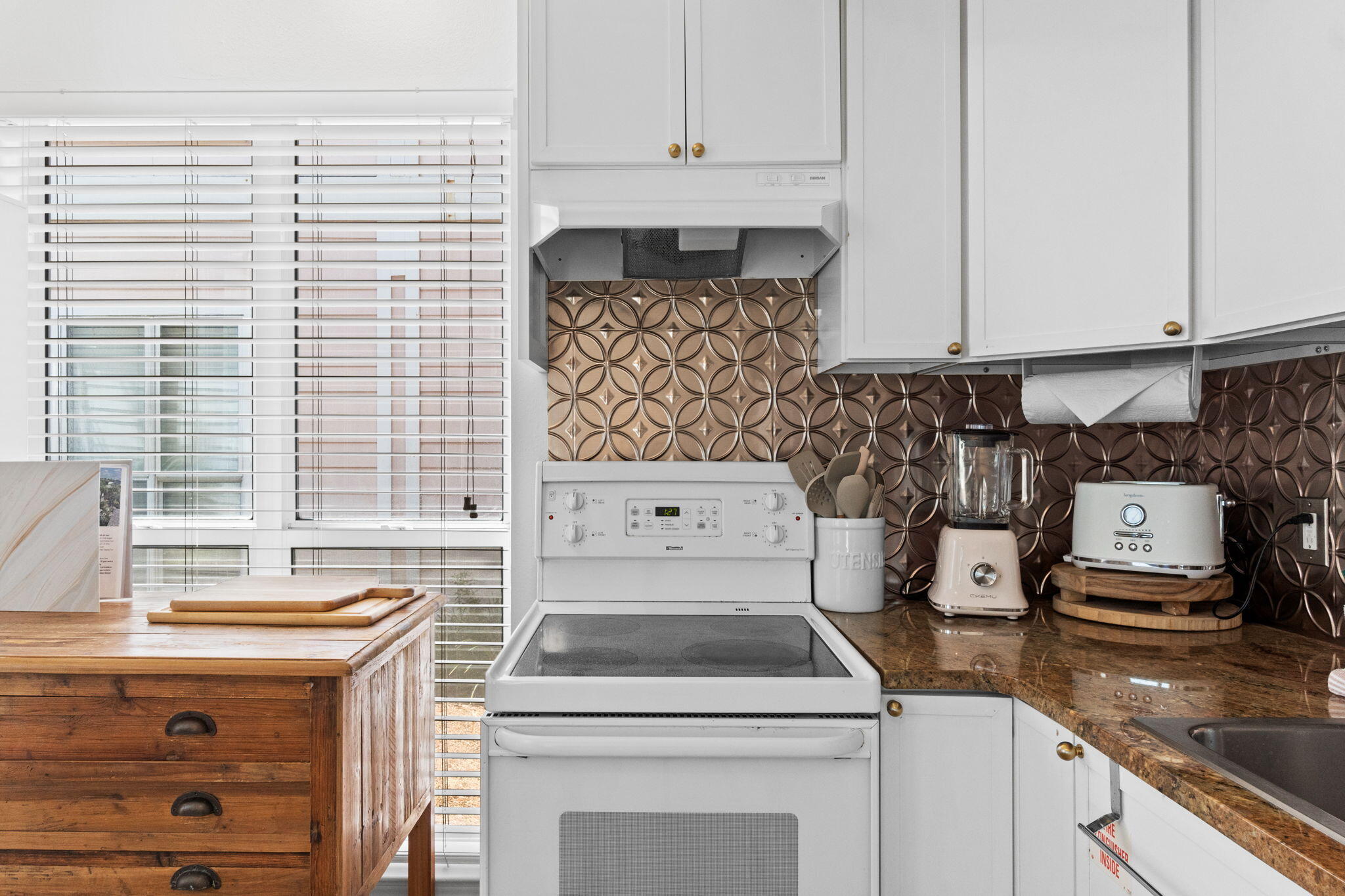 NANTUCKET COTTAGES - Residential