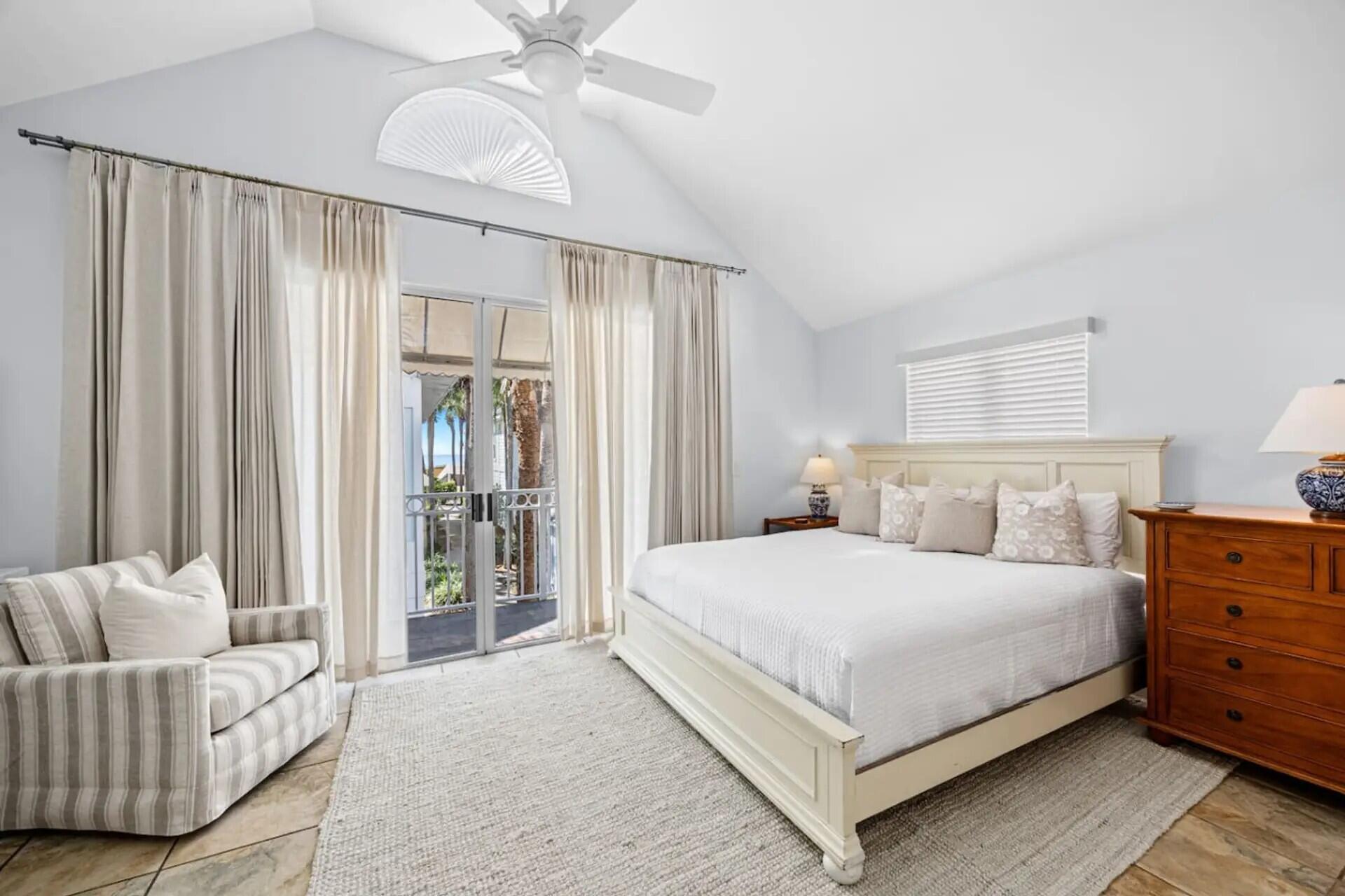NANTUCKET COTTAGES - Residential