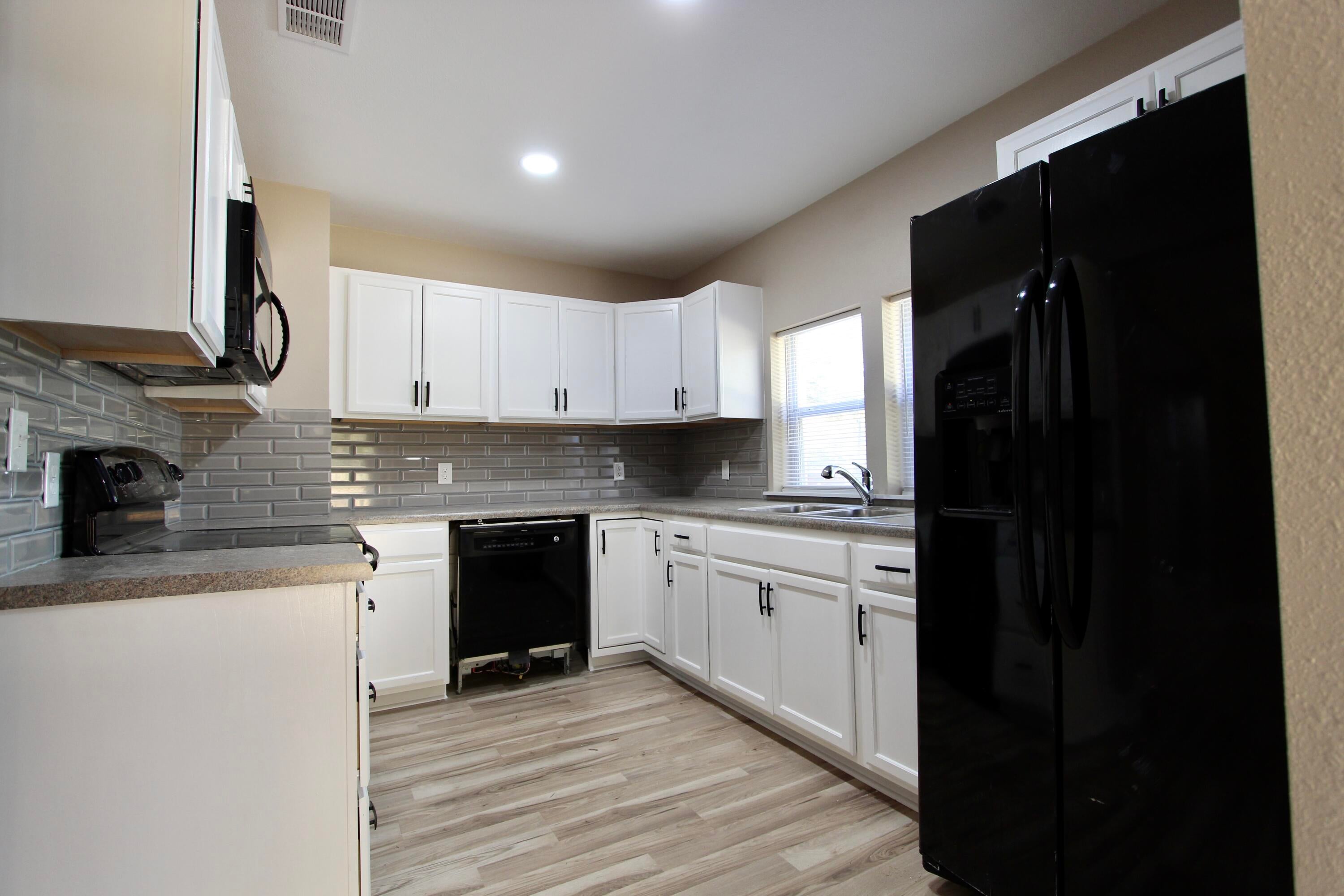 WEST HILL - Residential Lease
