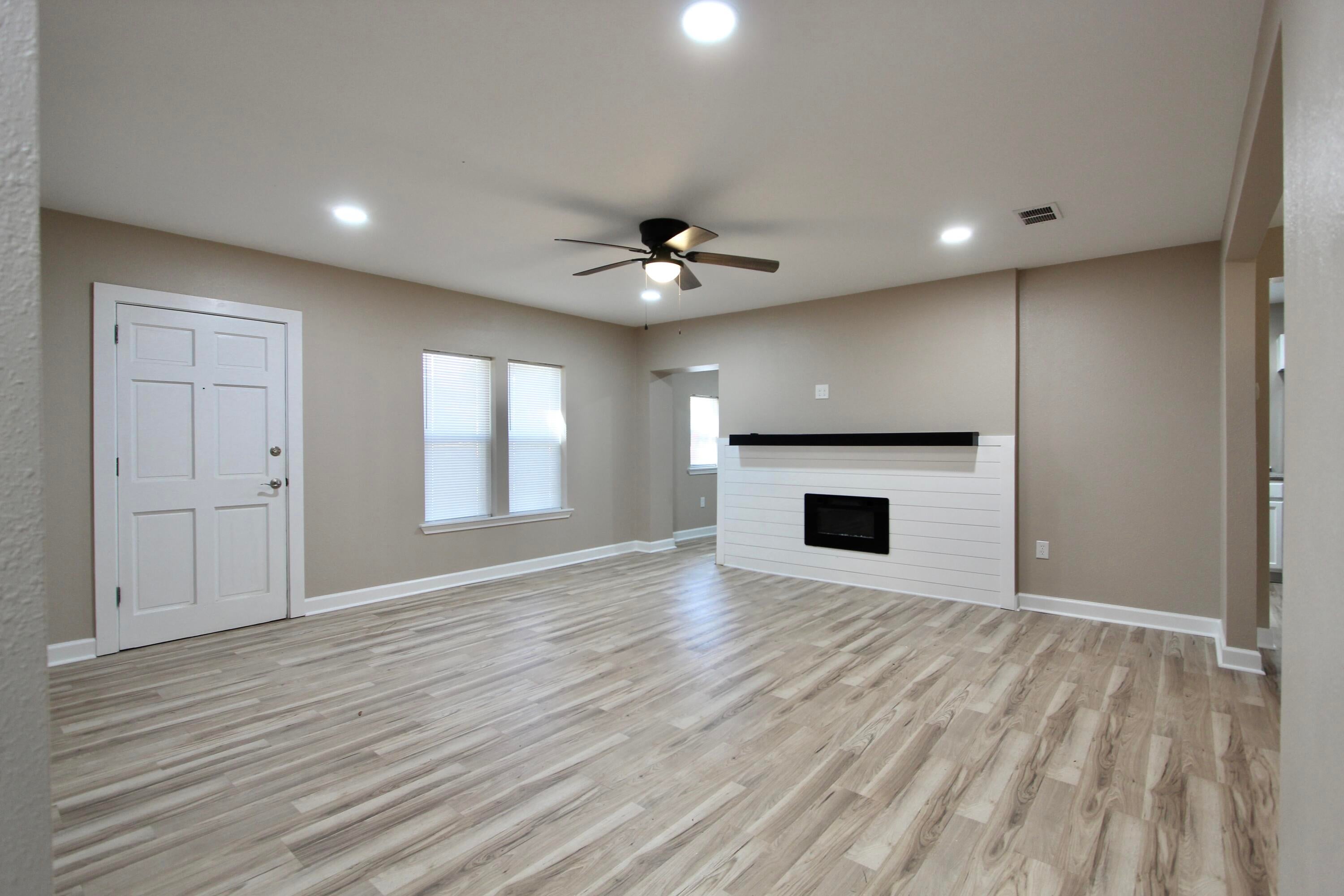 WEST HILL - Residential Lease