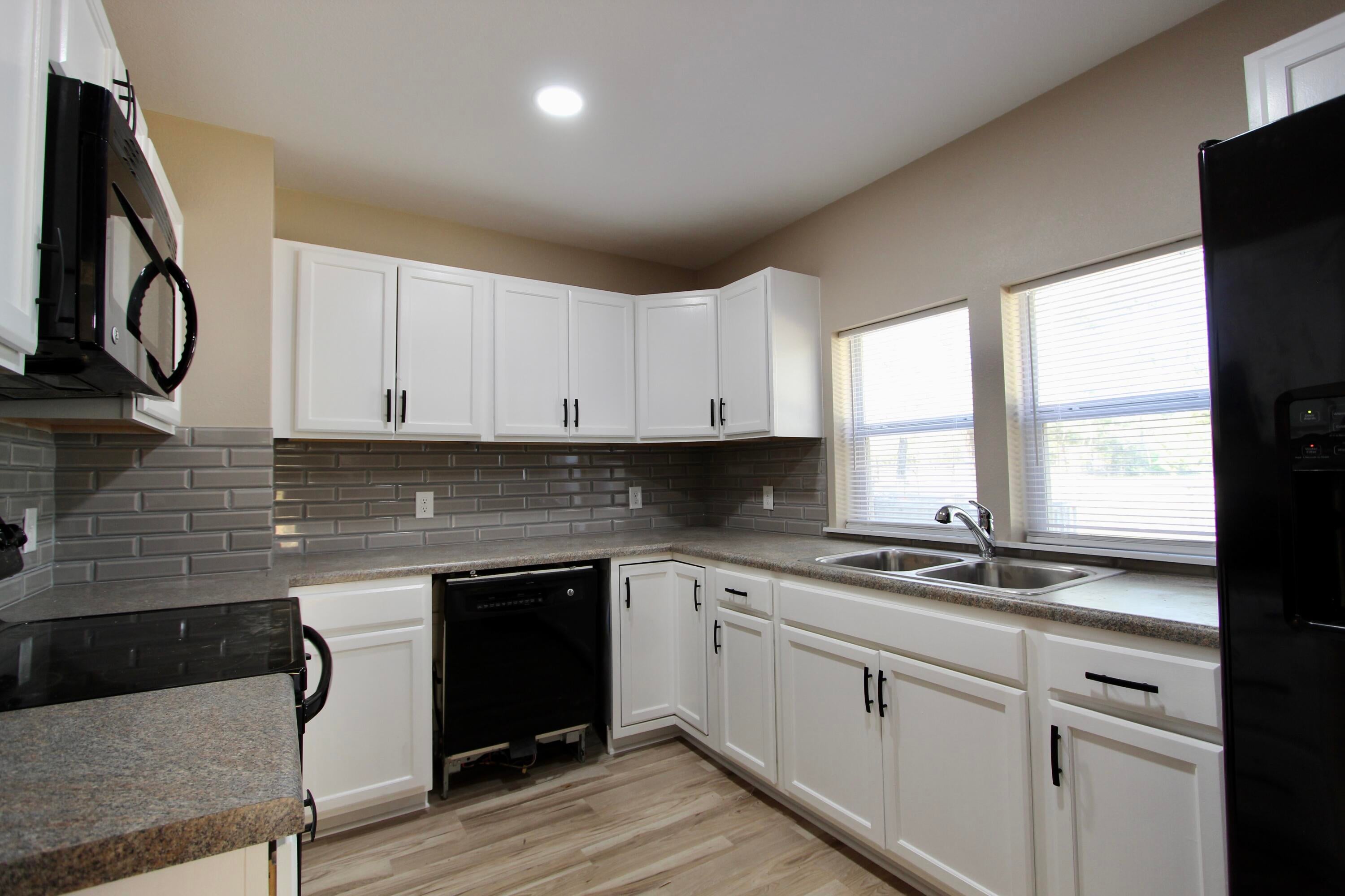 WEST HILL - Residential Lease