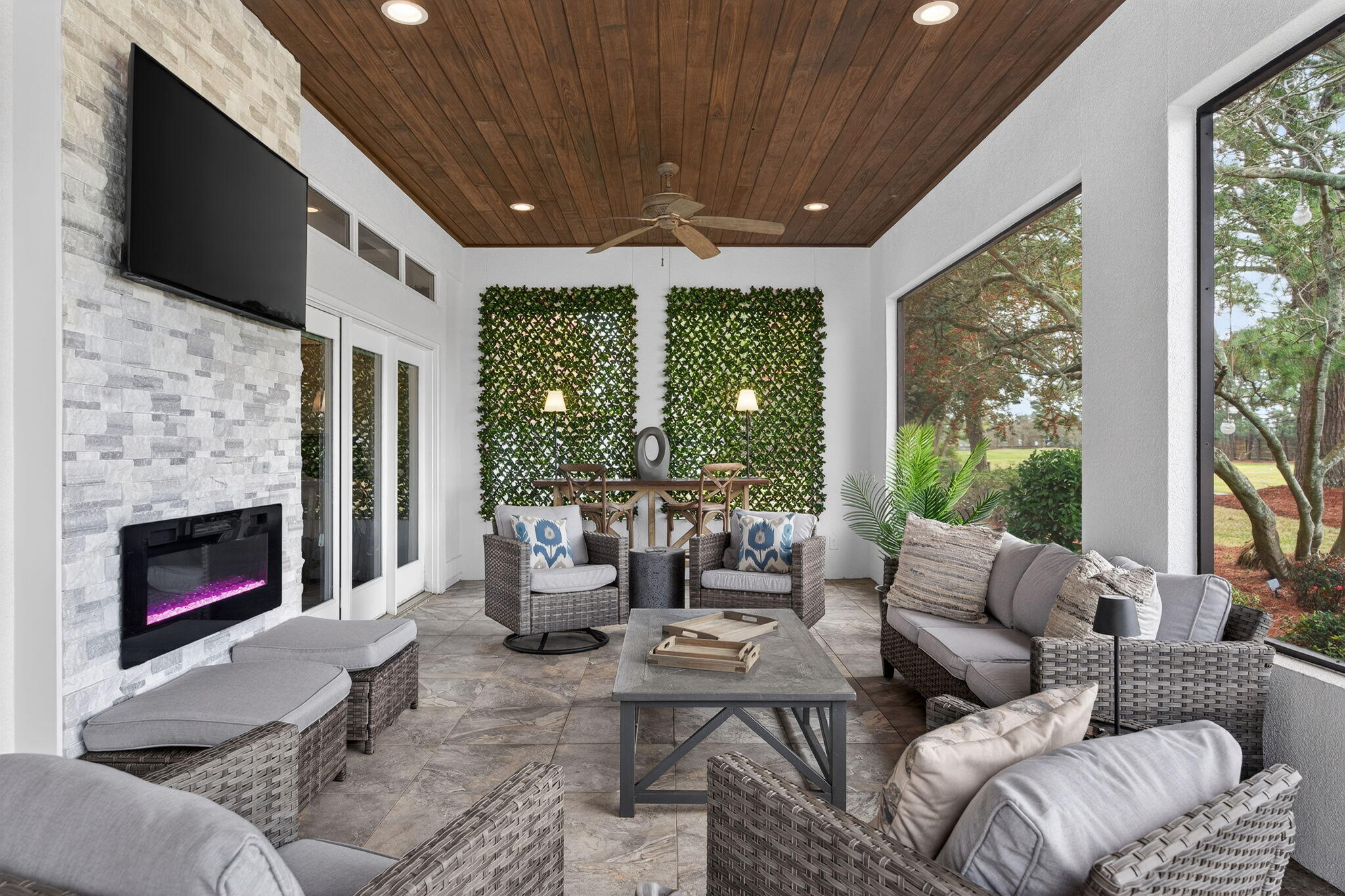 GOLF VIEW - Residential