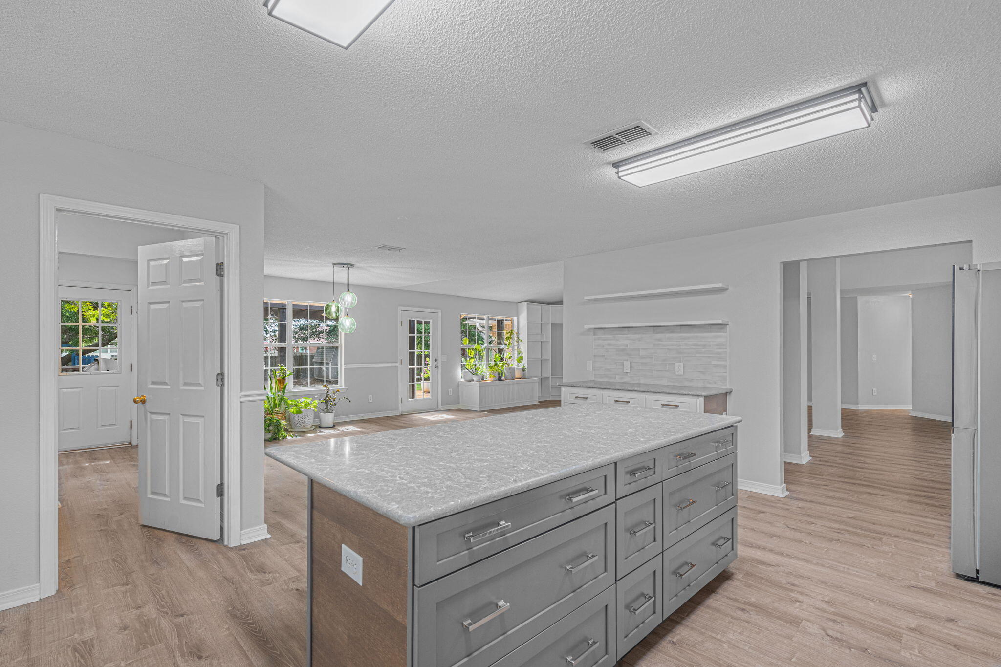 HOLLEY BY THE SEA - Residential