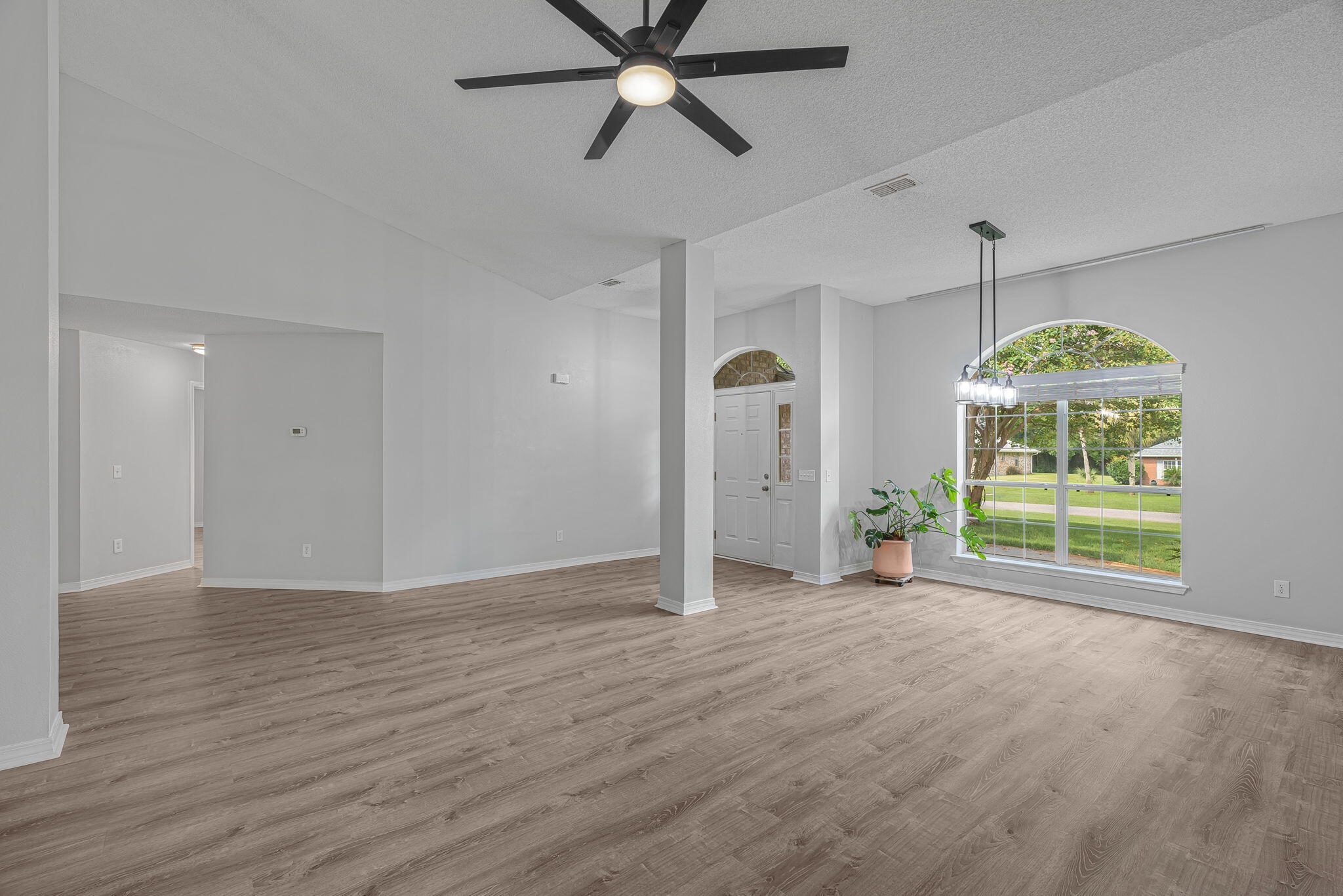 HOLLEY BY THE SEA - Residential