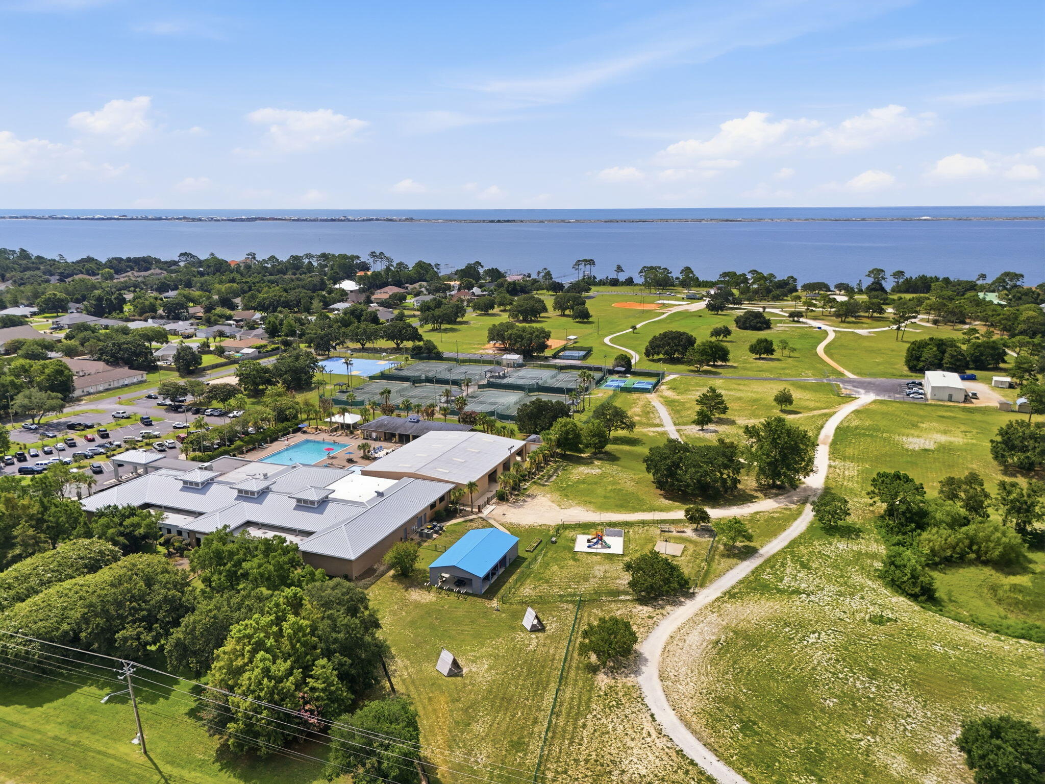 HOLLEY BY THE SEA - Residential