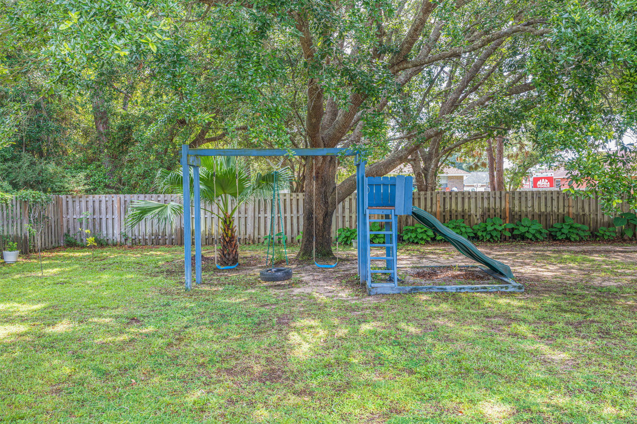HOLLEY BY THE SEA - Residential