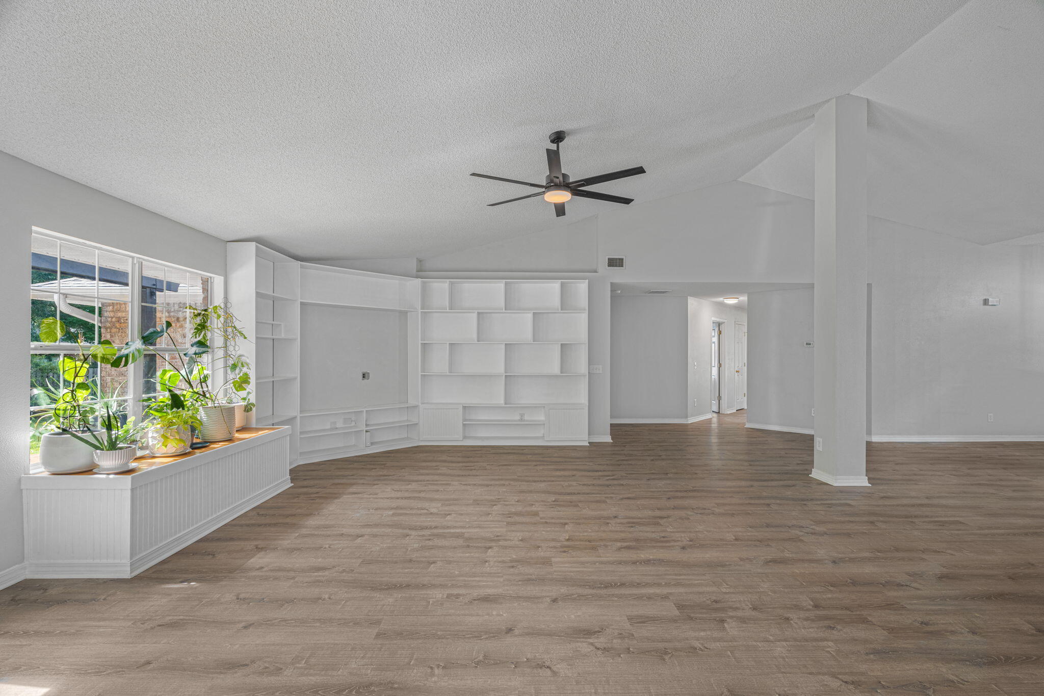 HOLLEY BY THE SEA - Residential