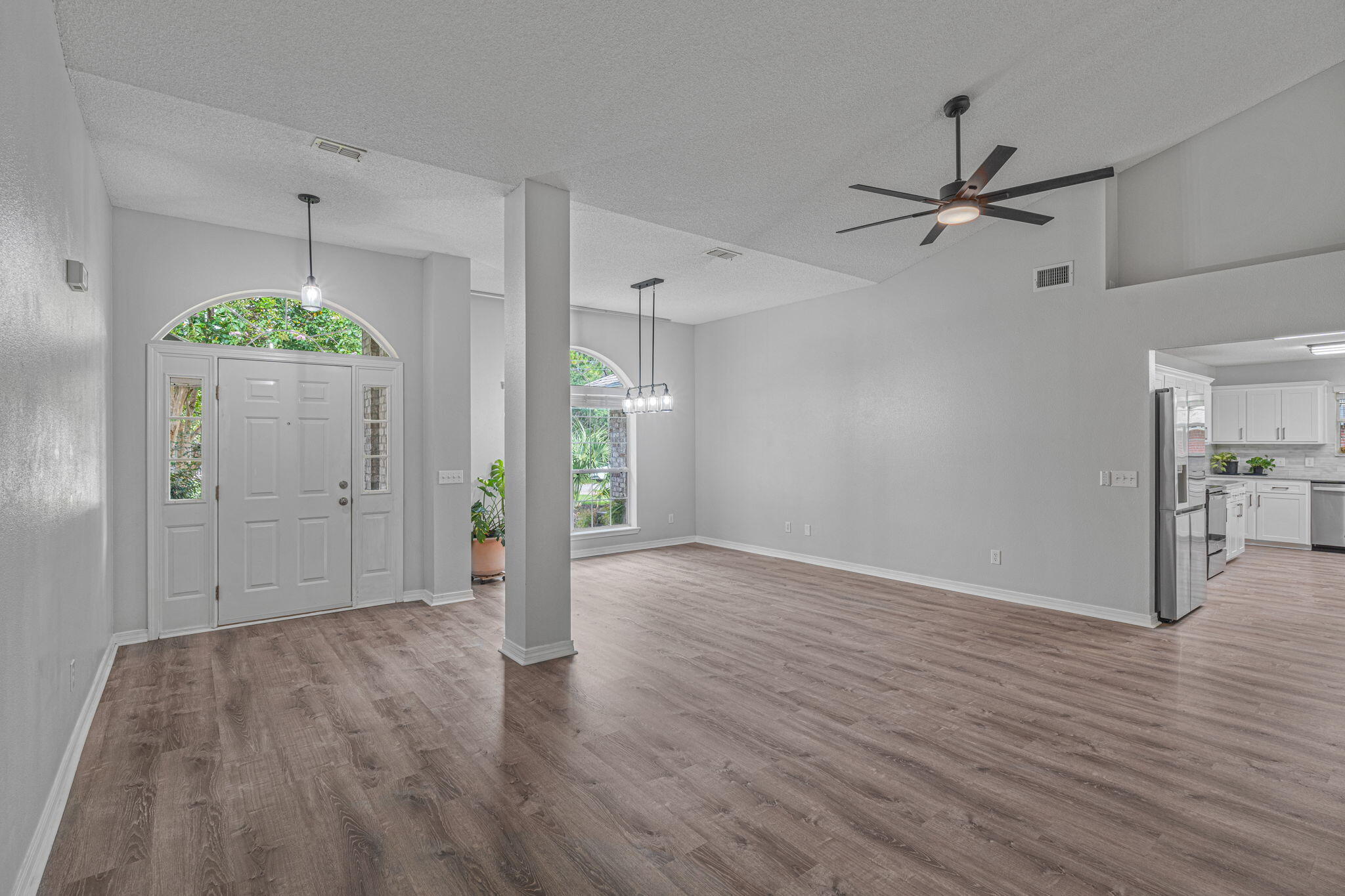 HOLLEY BY THE SEA - Residential