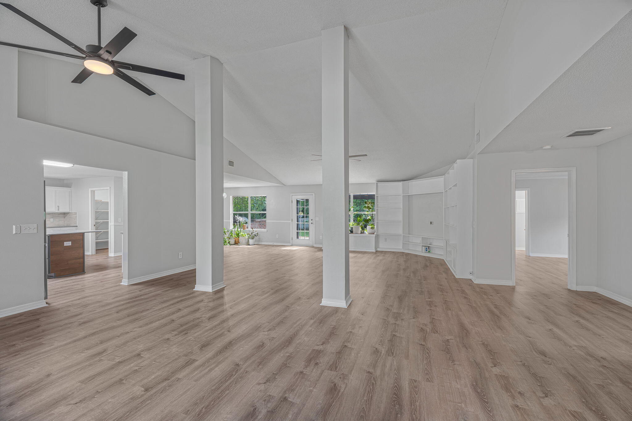 HOLLEY BY THE SEA - Residential