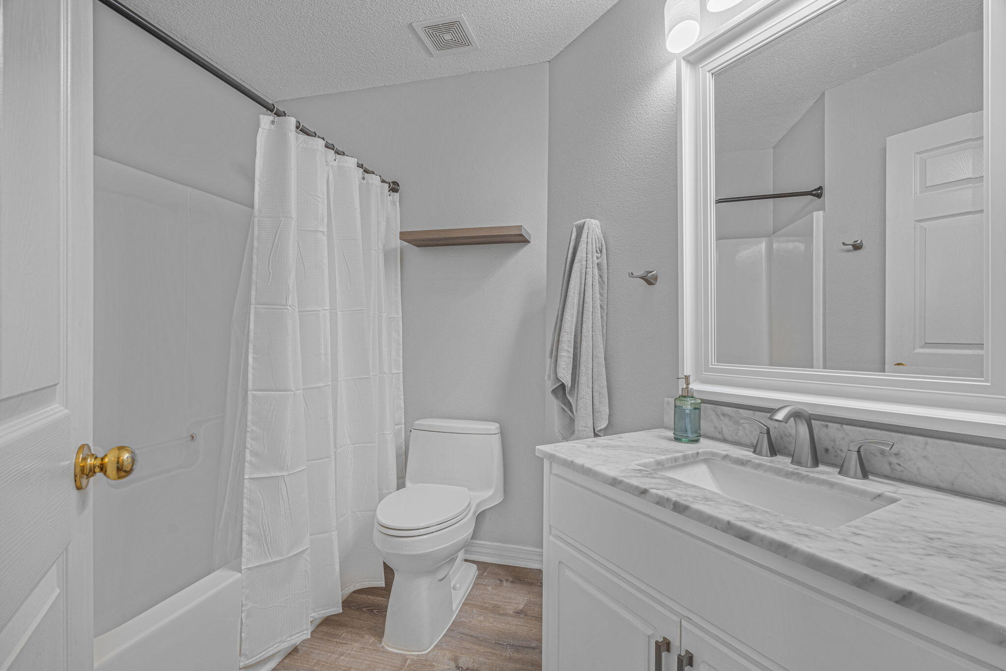 HOLLEY BY THE SEA - Residential