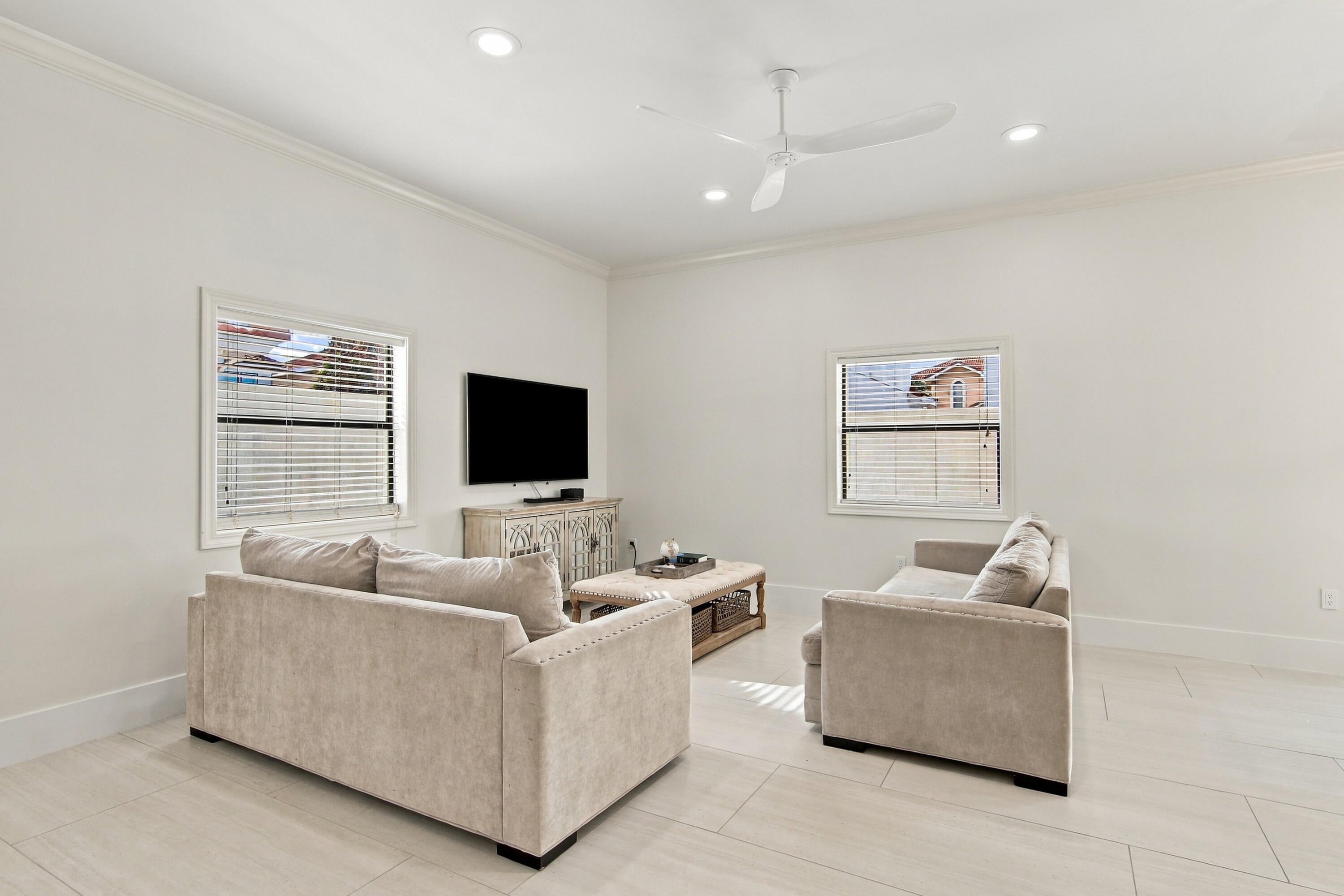 CALUSA BAY S/D - Residential