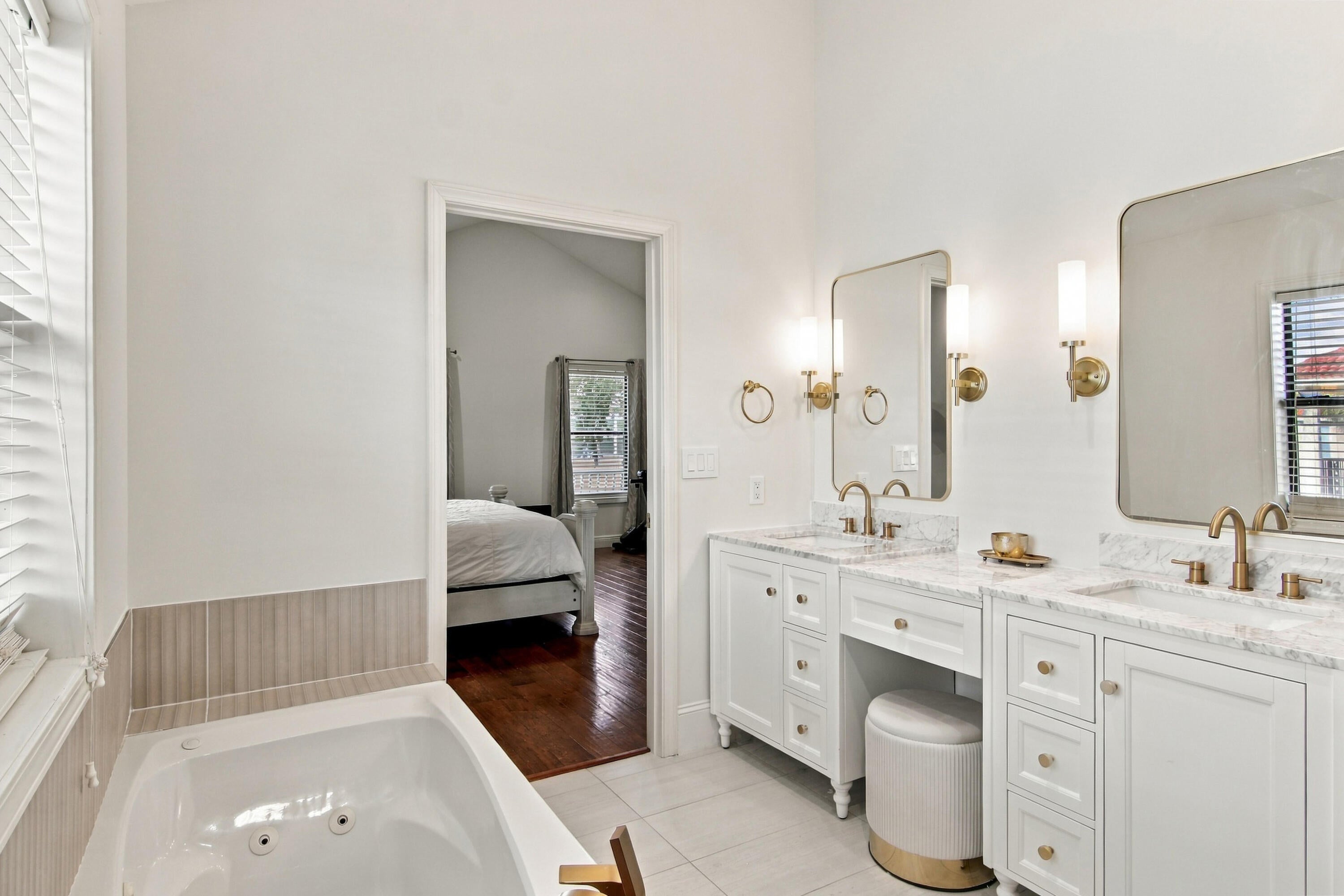 CALUSA BAY S/D - Residential