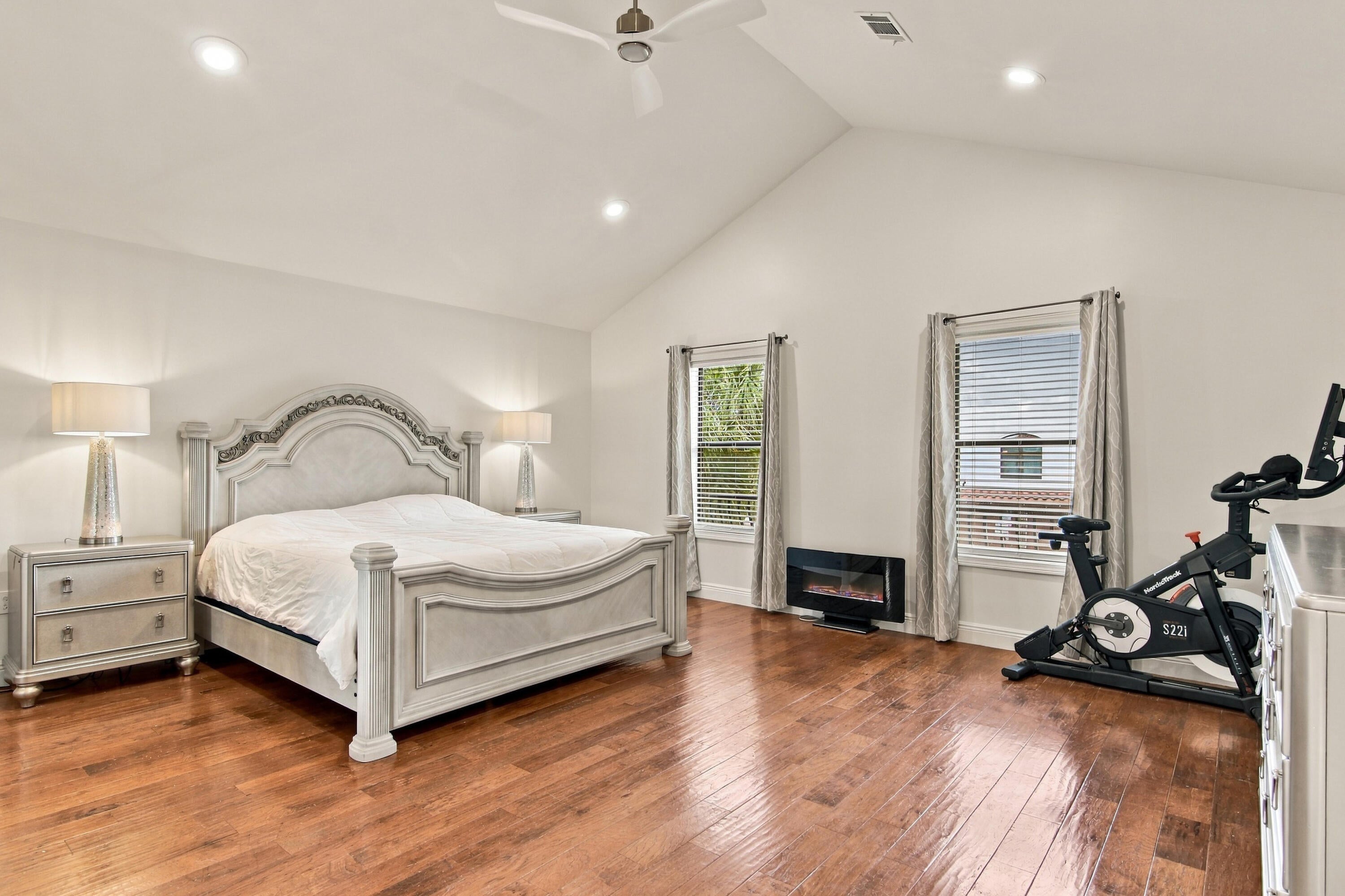 CALUSA BAY S/D - Residential