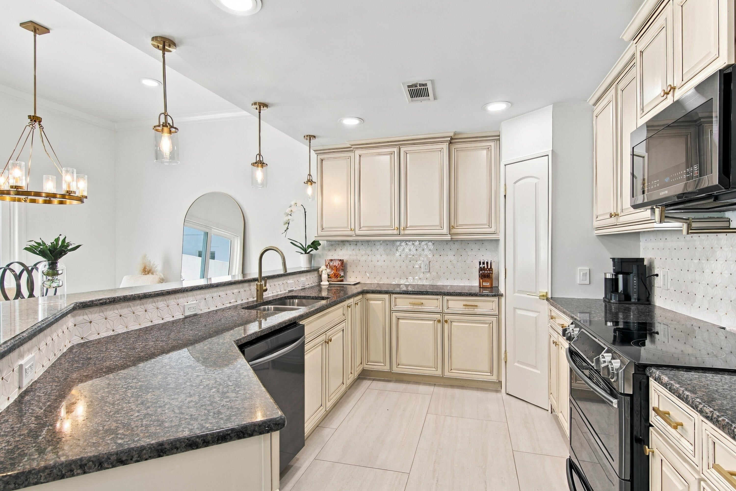 CALUSA BAY S/D - Residential