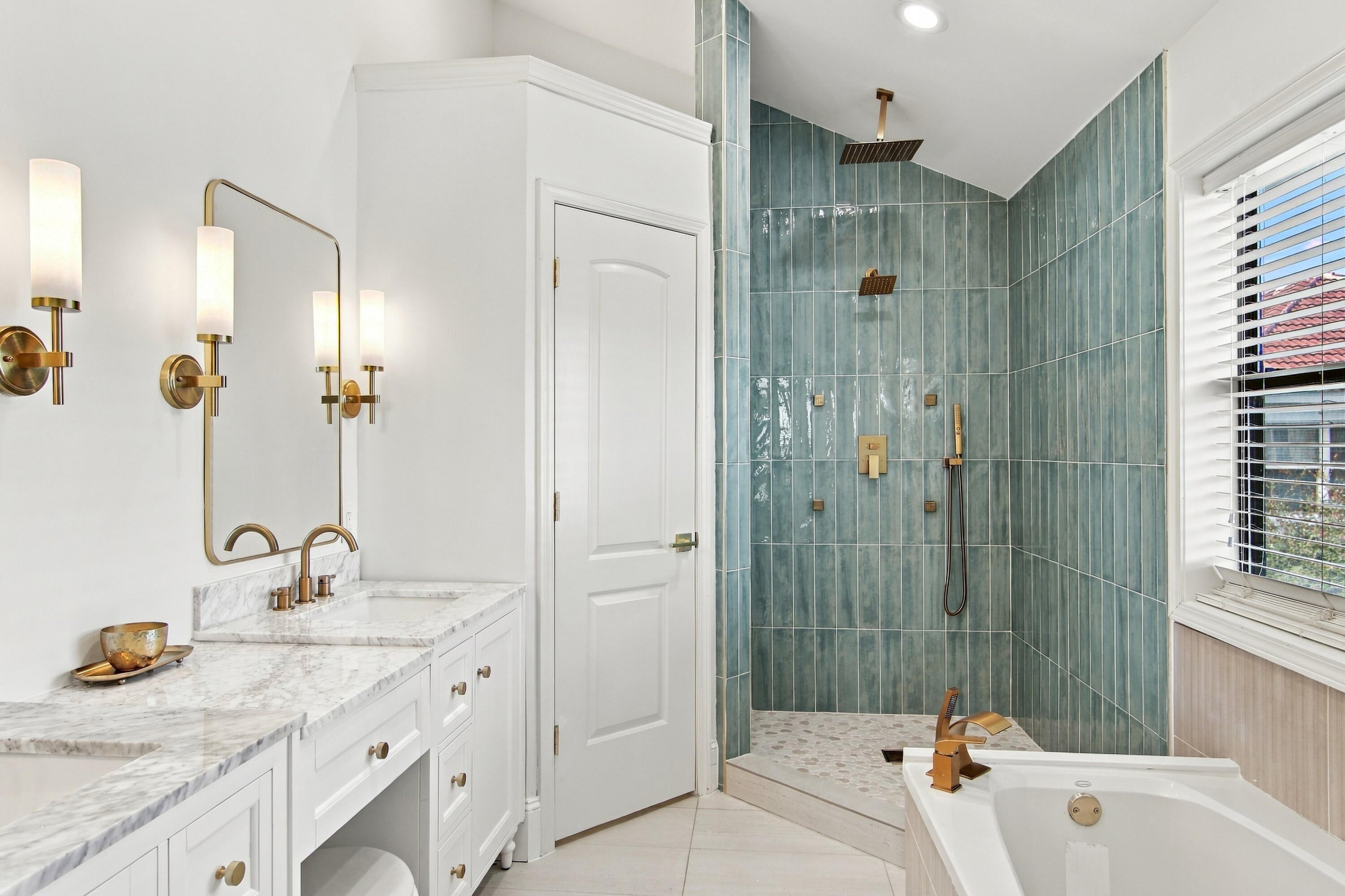 CALUSA BAY S/D - Residential