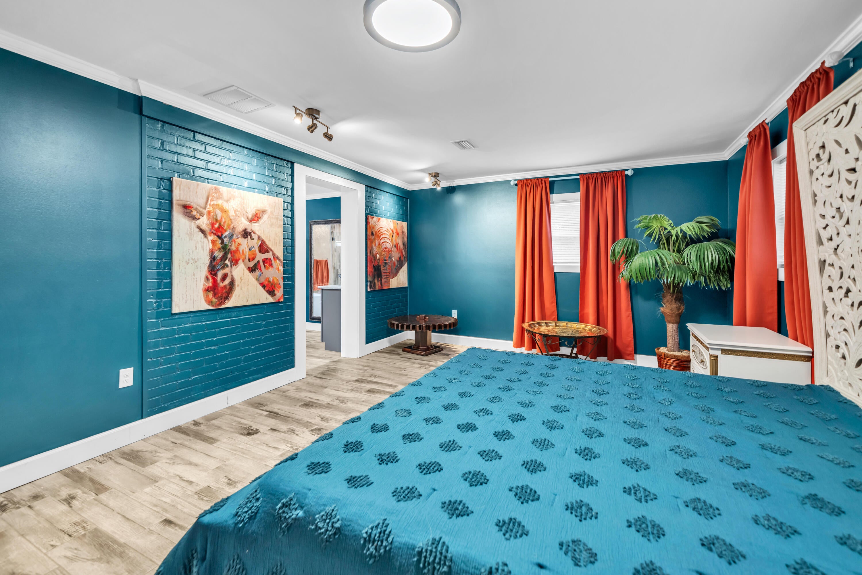 ELLIOTTS POINT 4TH ADDN - Residential Lease