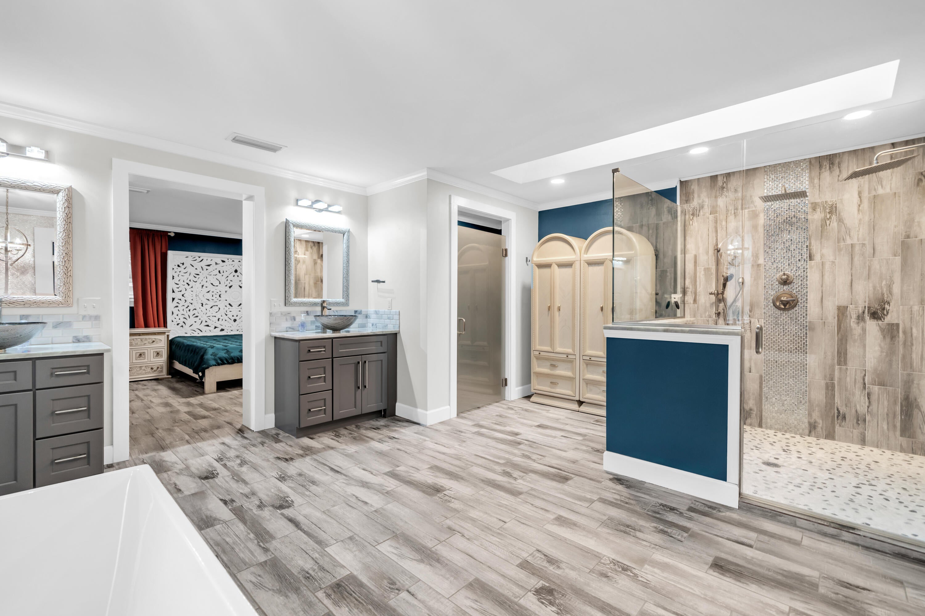 ELLIOTTS POINT 4TH ADDN - Residential Lease