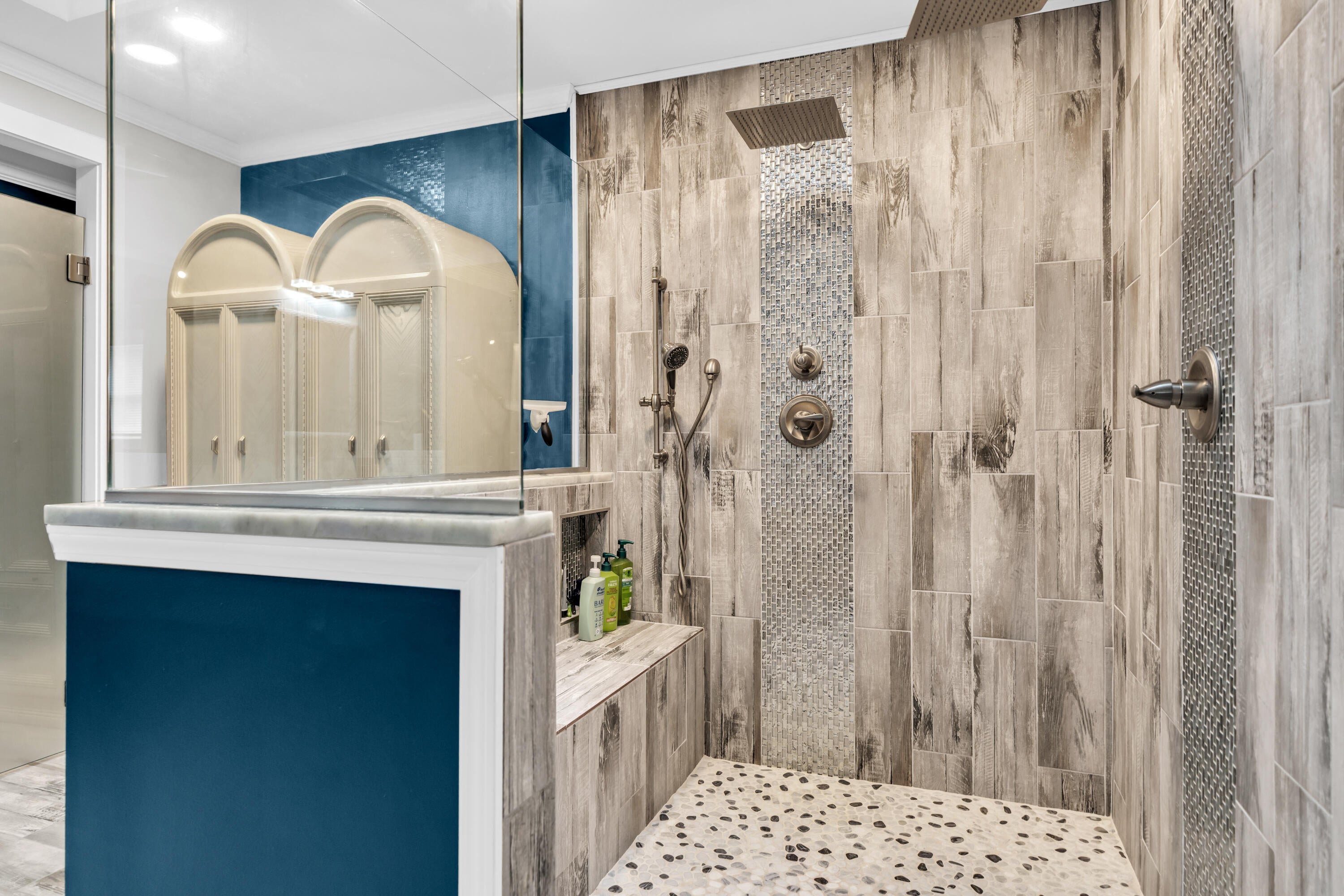 ELLIOTTS POINT 4TH ADDN - Residential Lease