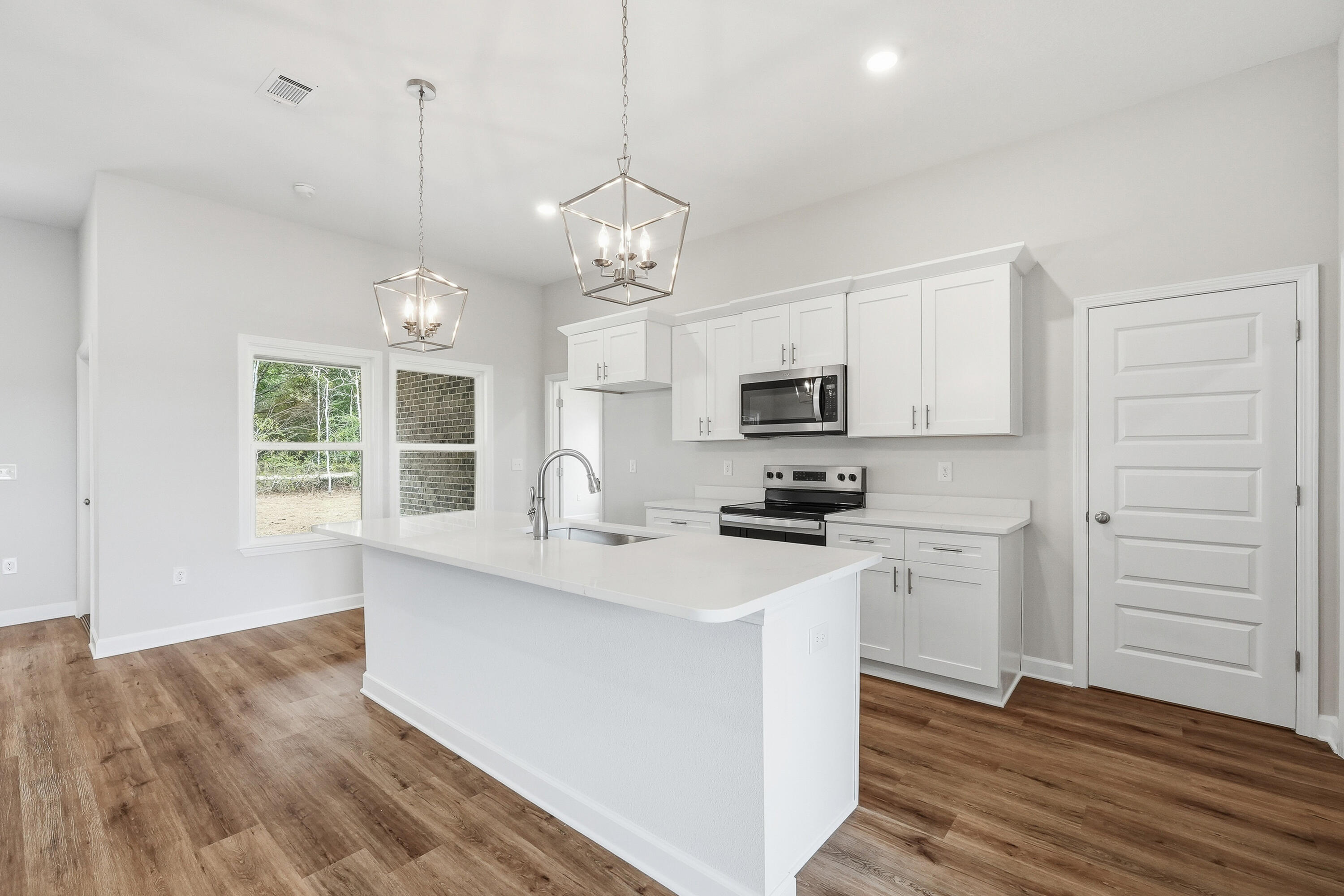 COUNTRY BREEZE EST - Residential