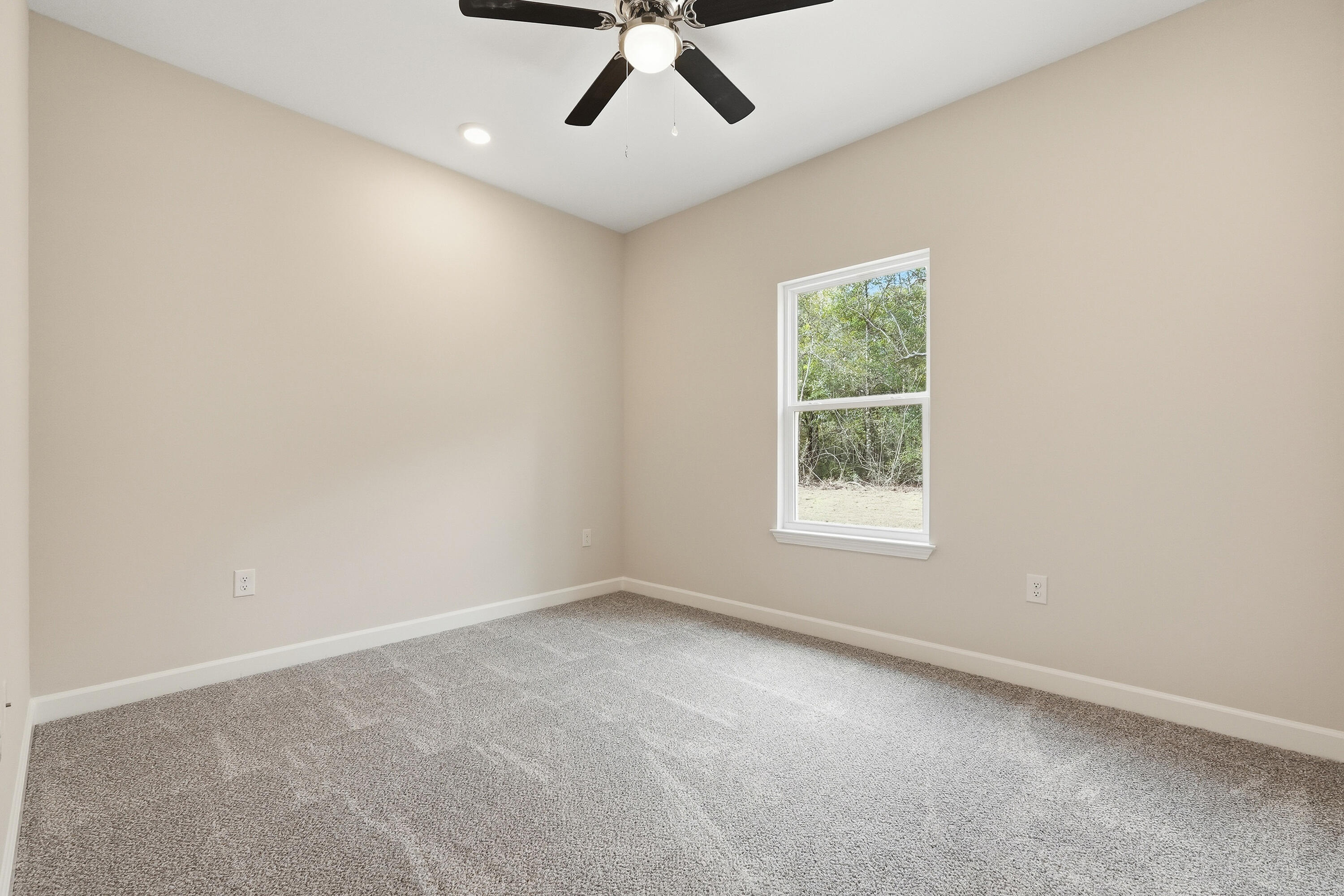 COUNTRY BREEZE EST - Residential