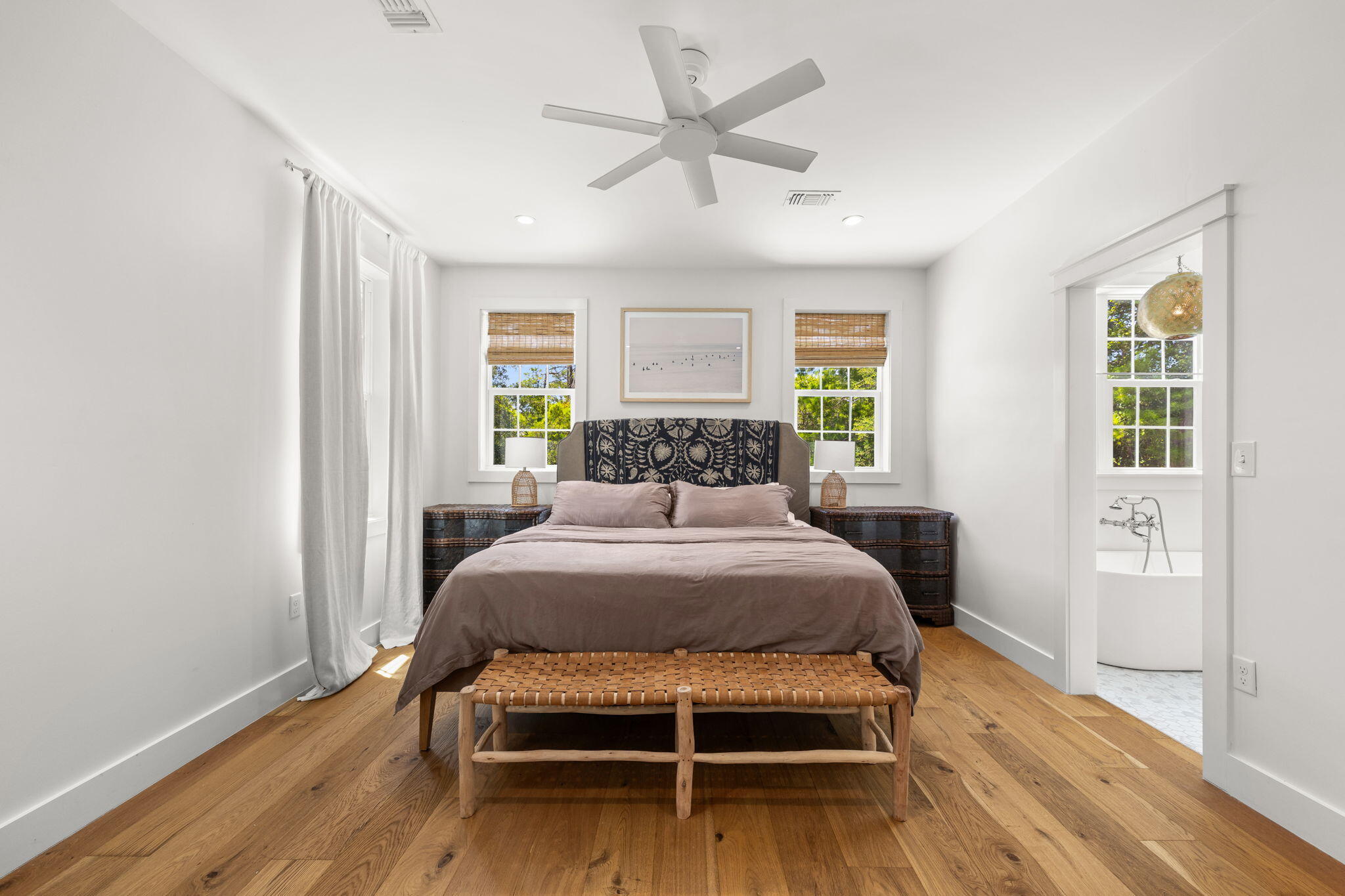 MAGNOLIA BEACH - Residential