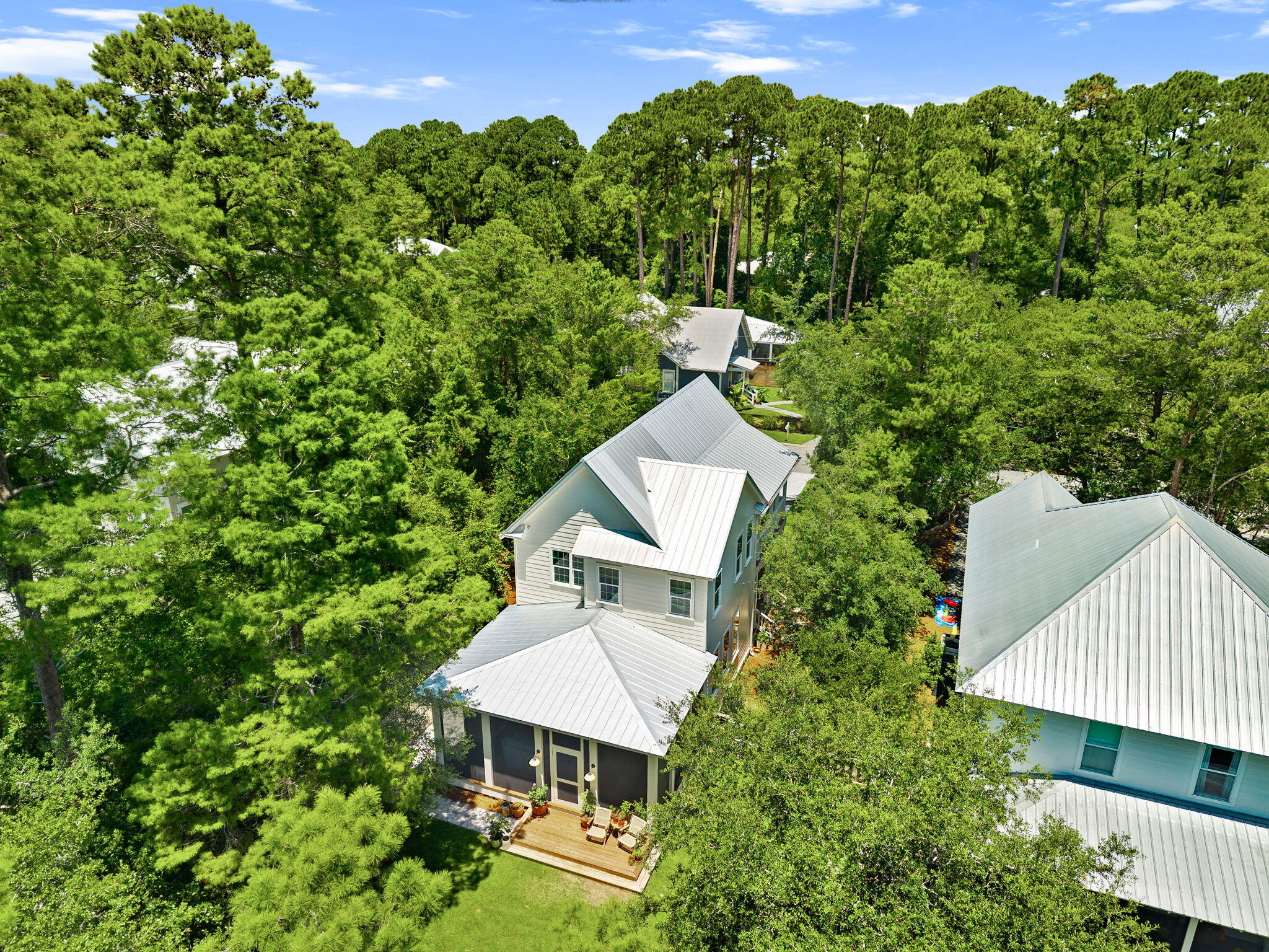MAGNOLIA BEACH - Residential