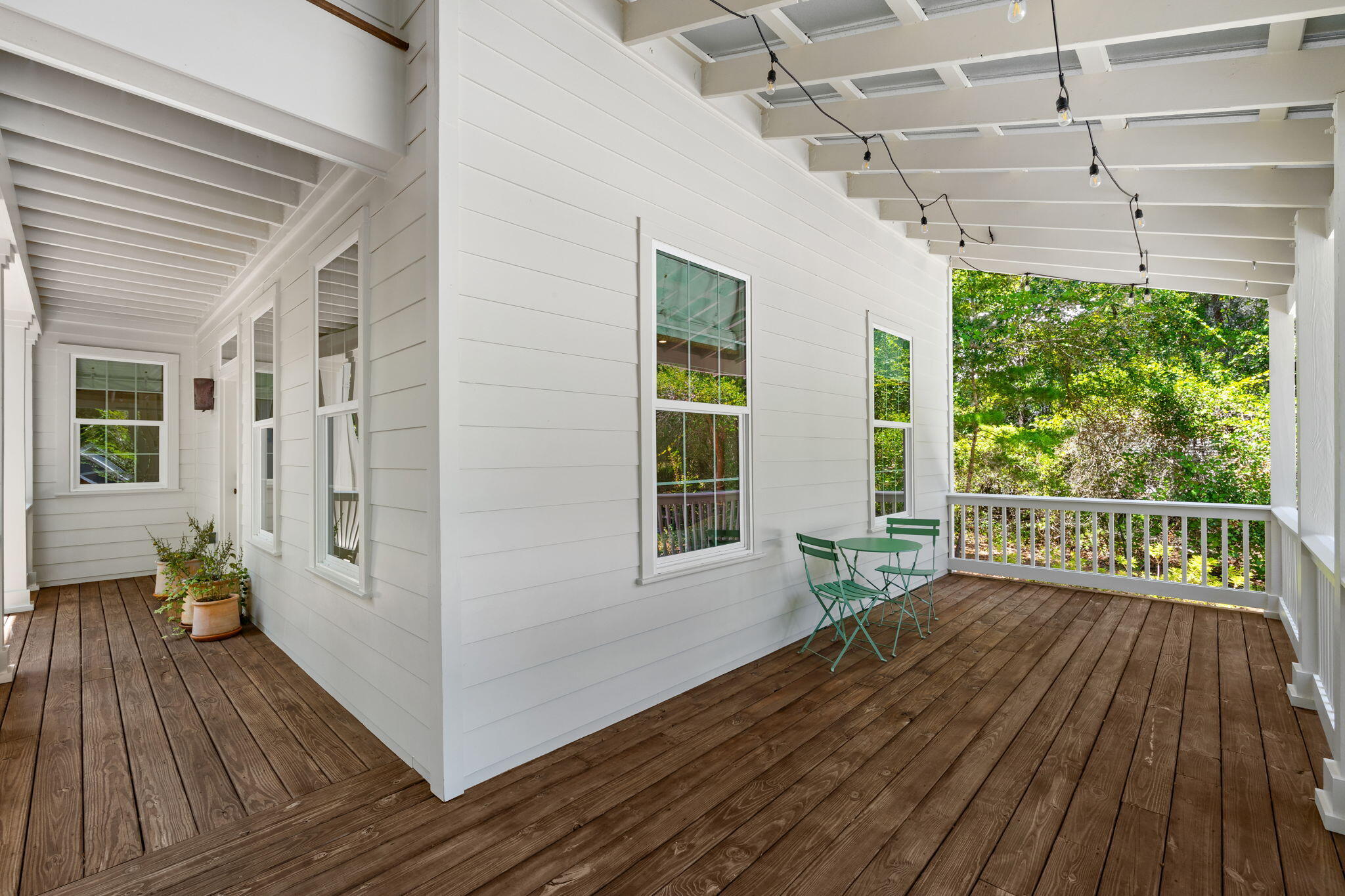 MAGNOLIA BEACH - Residential