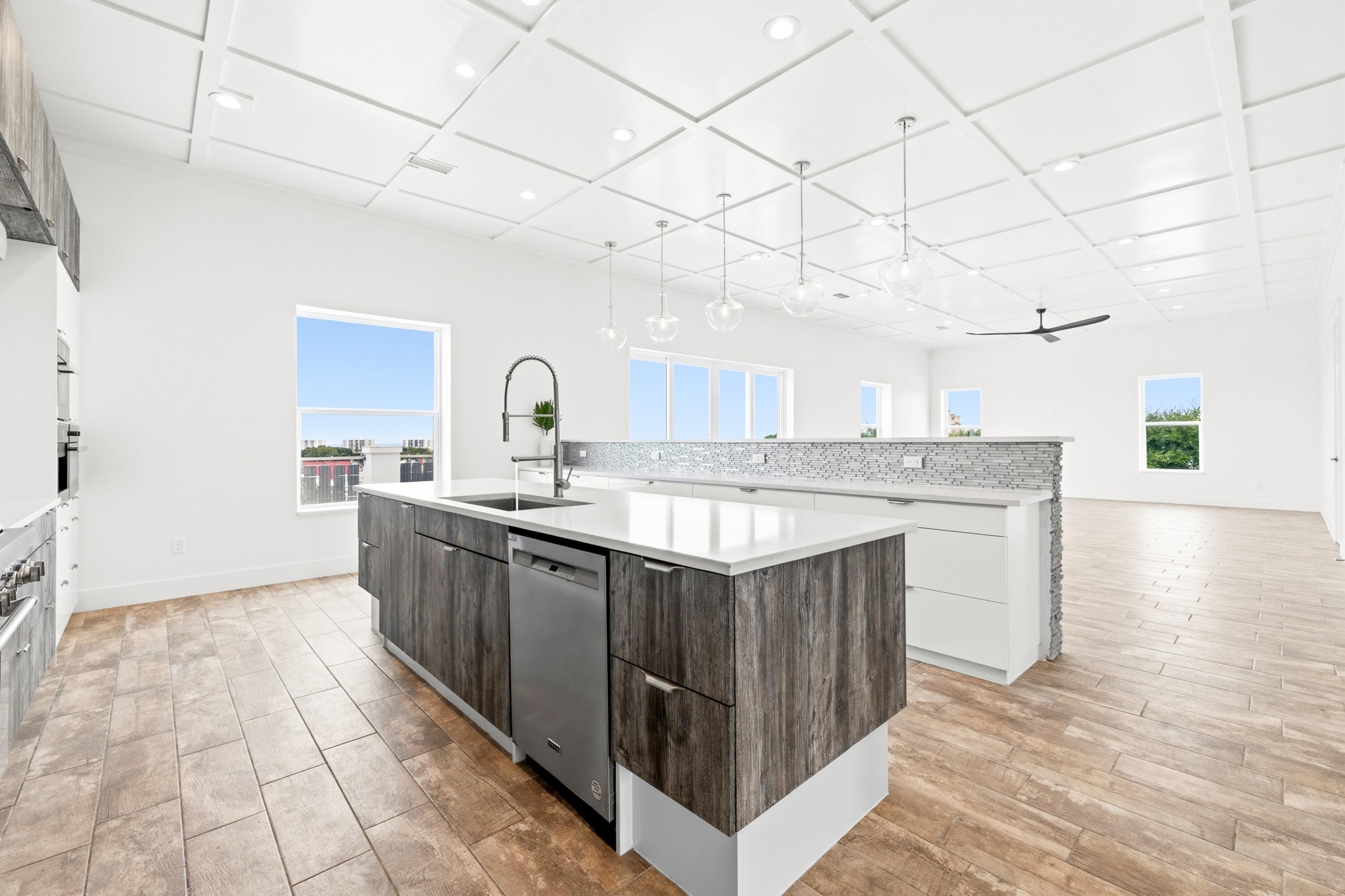 BEACONVIEW - Residential