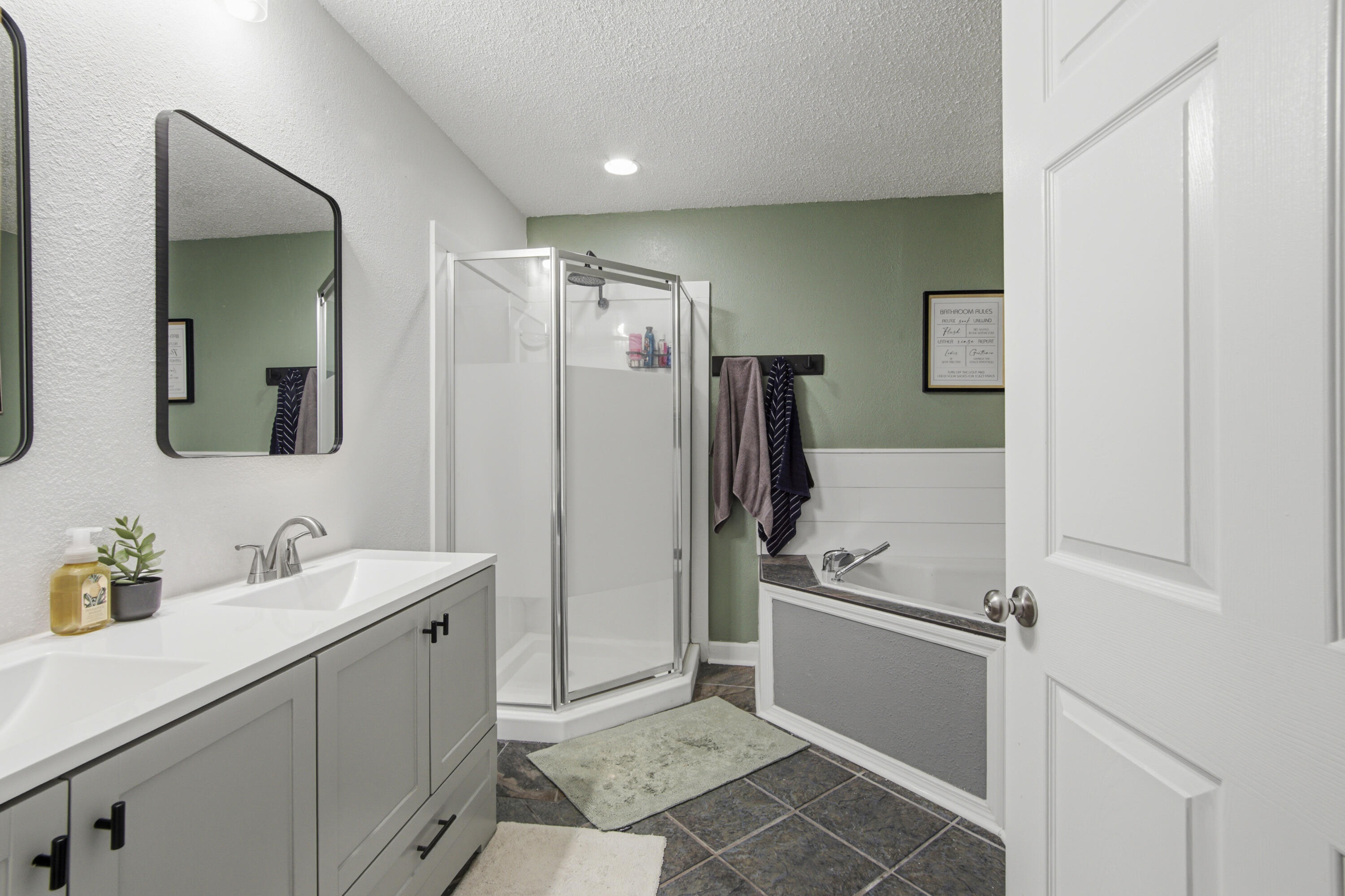 OAKWOOD HILLS - Residential
