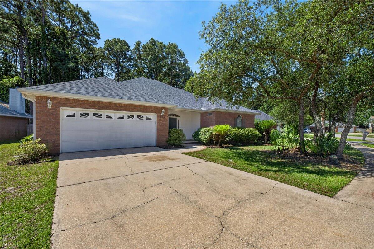 INDIAN WOODS - Residential