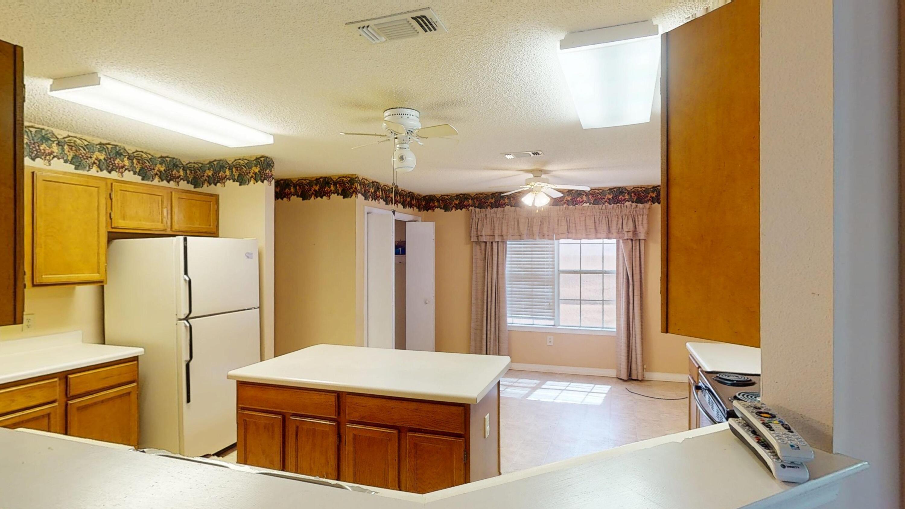LIVE OAK - Residential