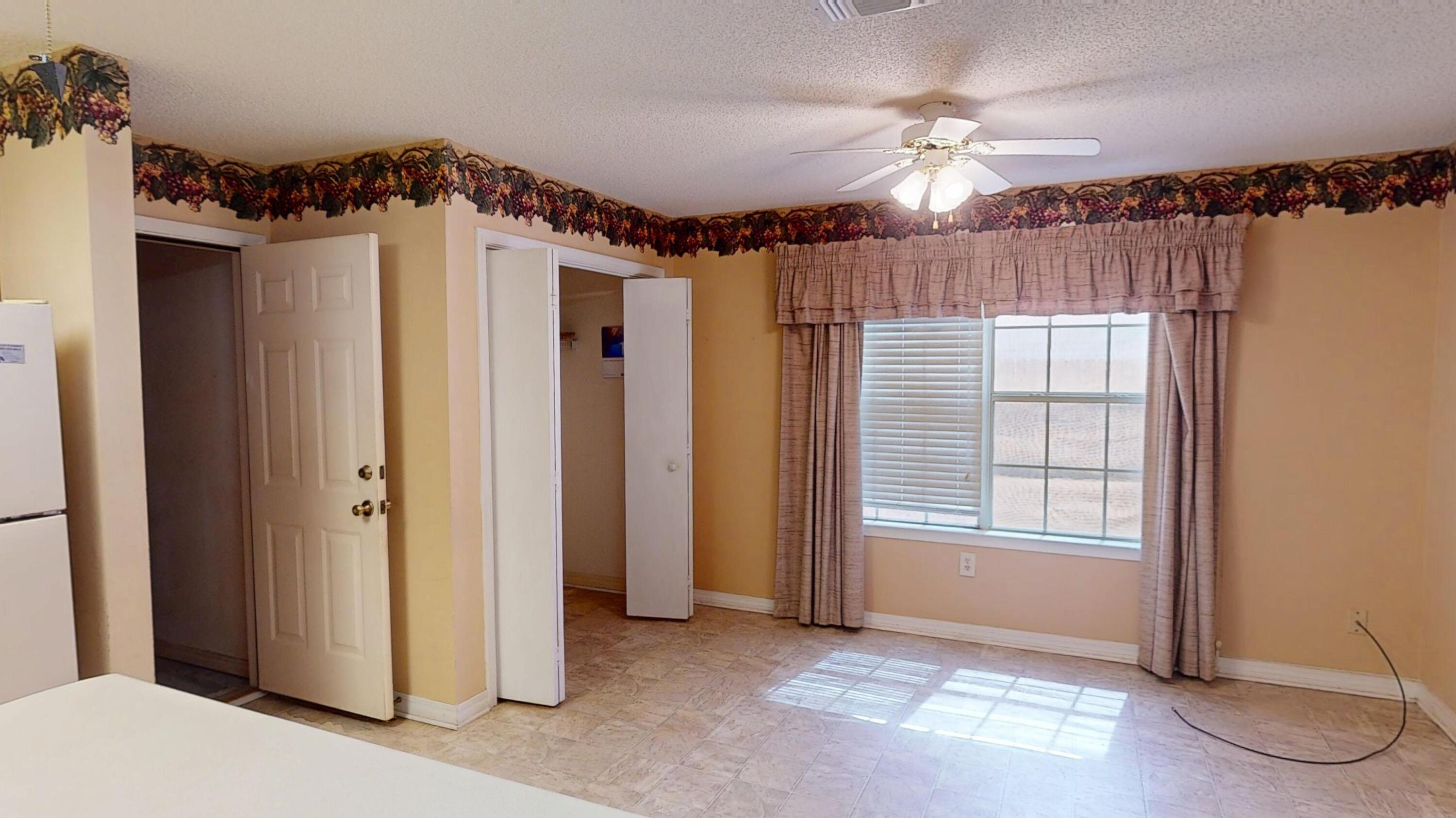 LIVE OAK - Residential