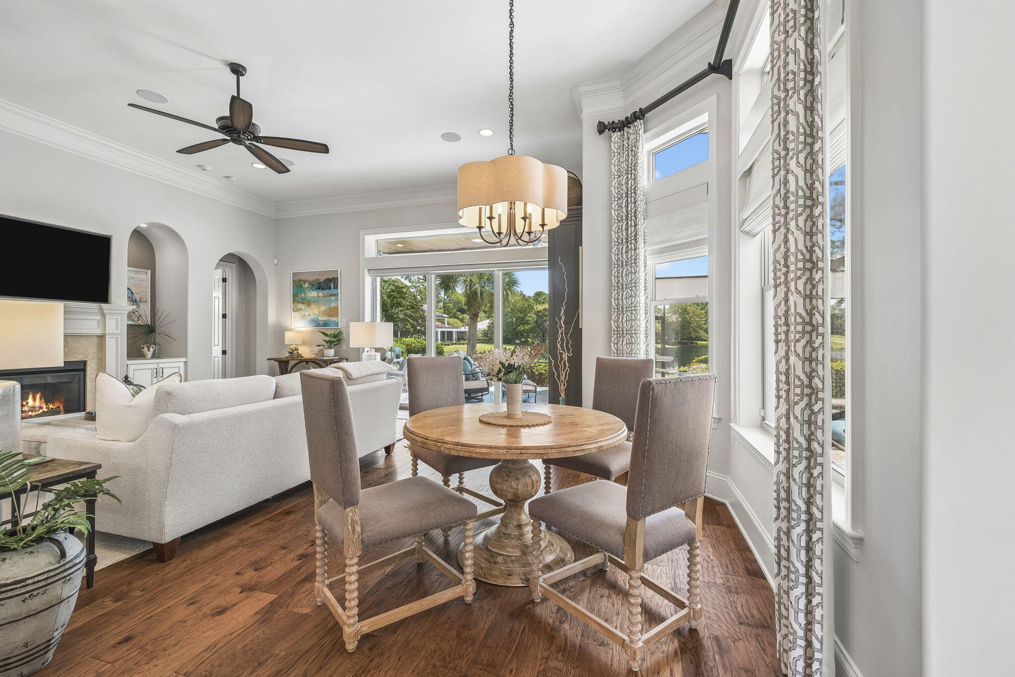 BURNT PINE - Residential