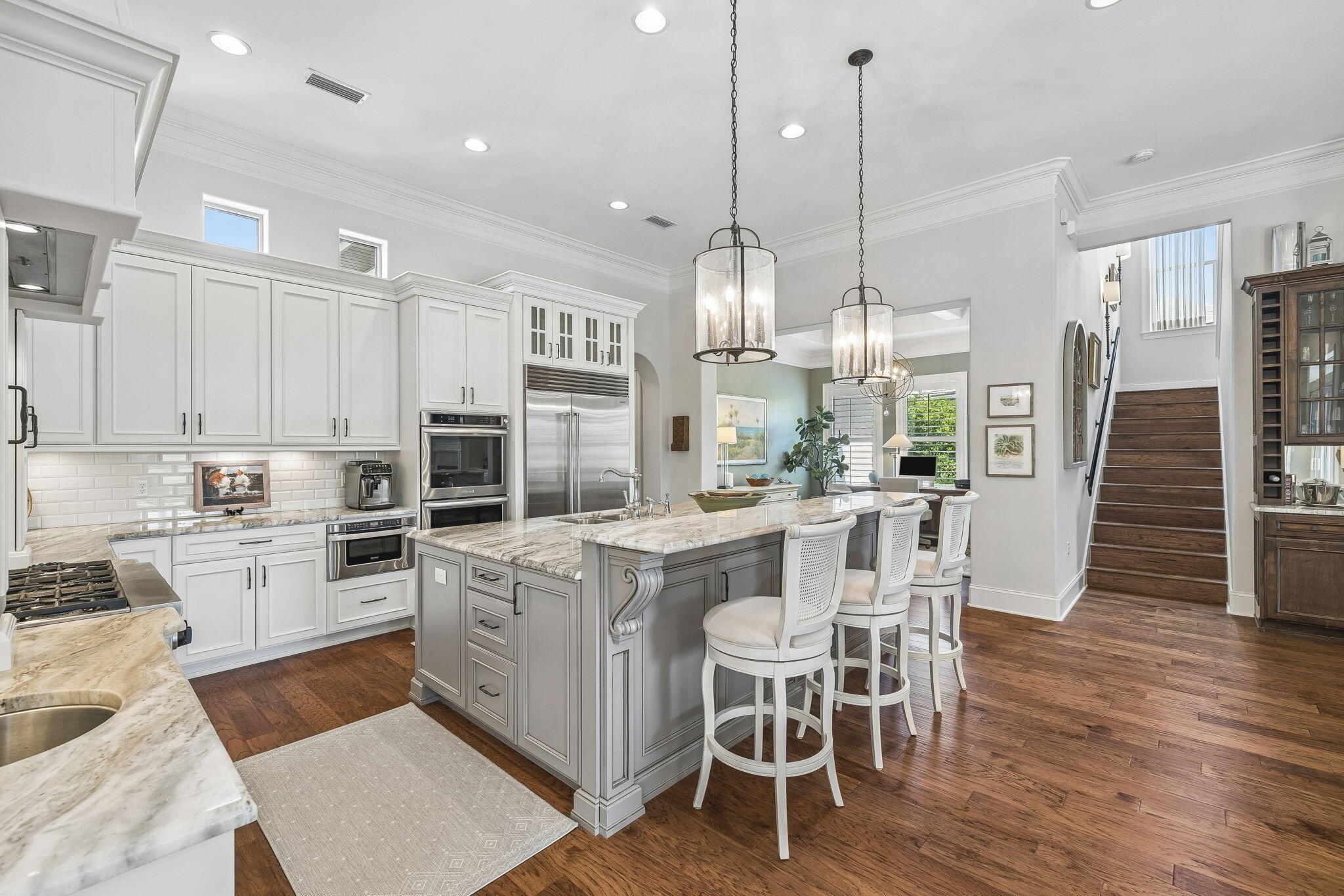 BURNT PINE - Residential