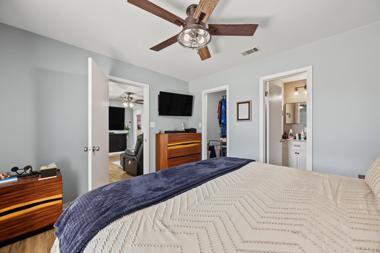 CRESTVIEW SUBURB (231000.00) - Residential