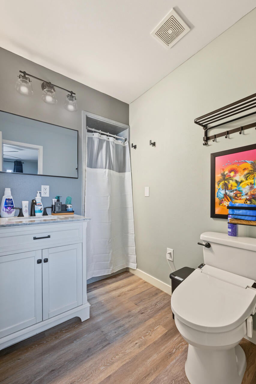CRESTVIEW SUBURB (231000.00) - Residential