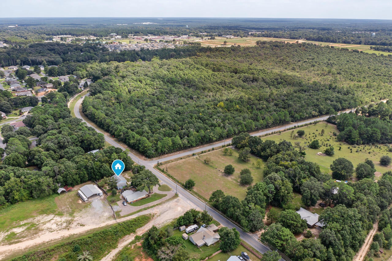 CRESTVIEW SUBURB (231000.00) - Residential