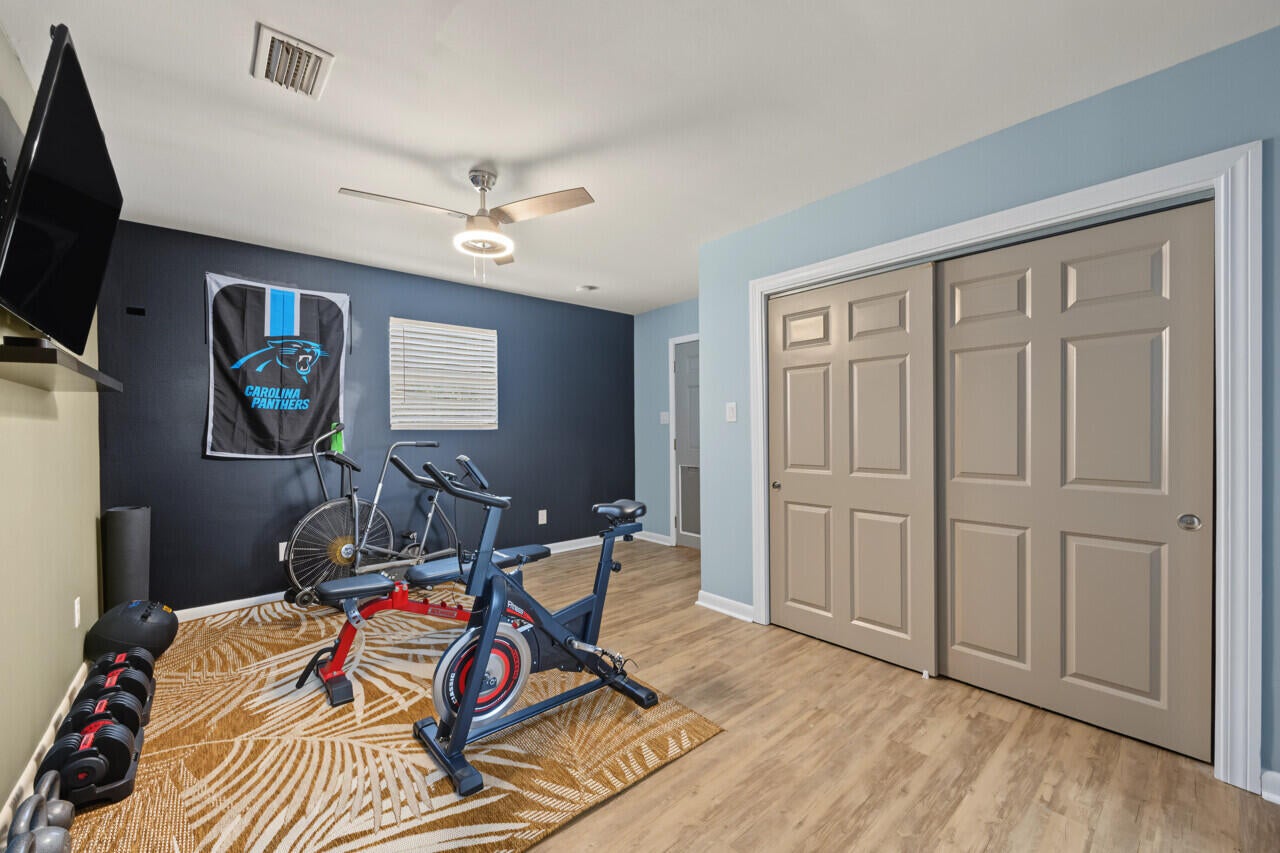 CRESTVIEW SUBURB (231000.00) - Residential