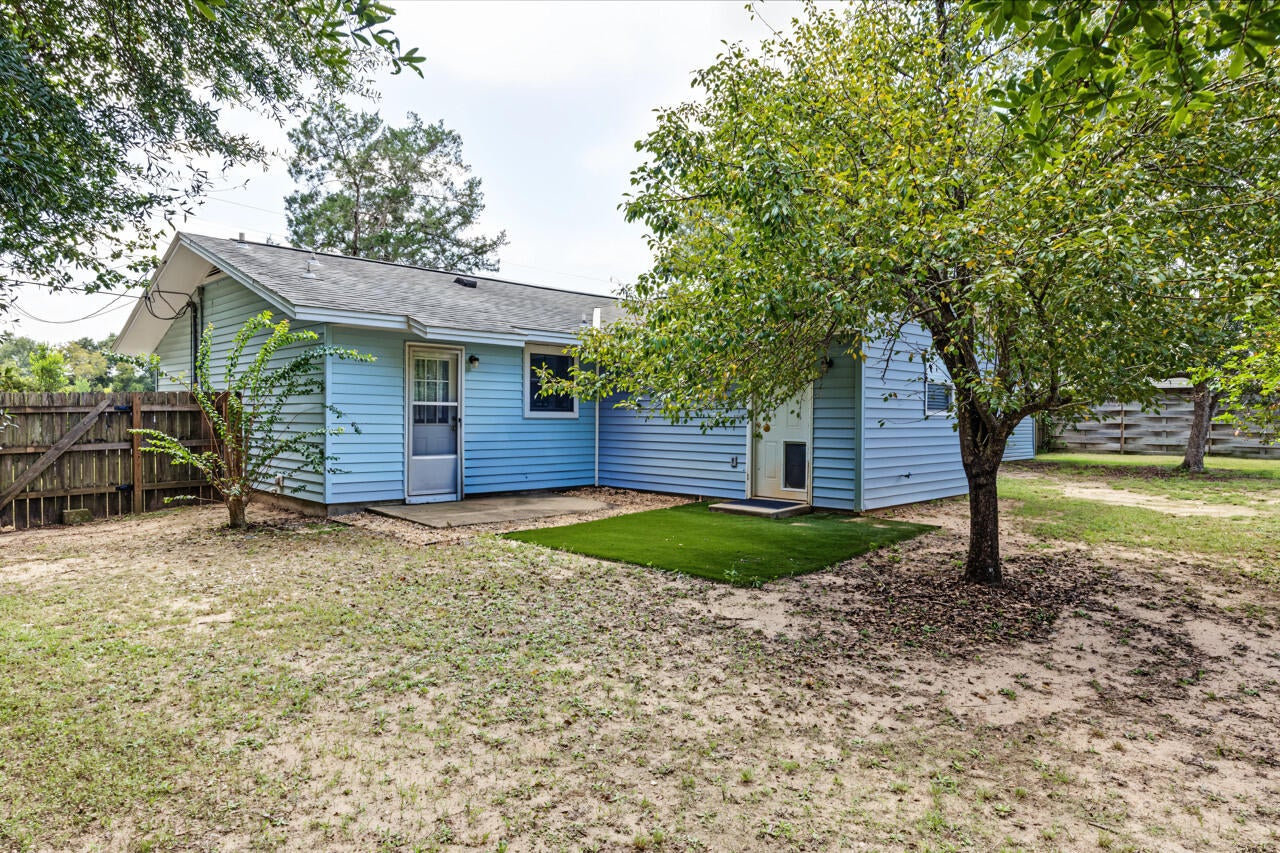 CRESTVIEW SUBURB (231000.00) - Residential