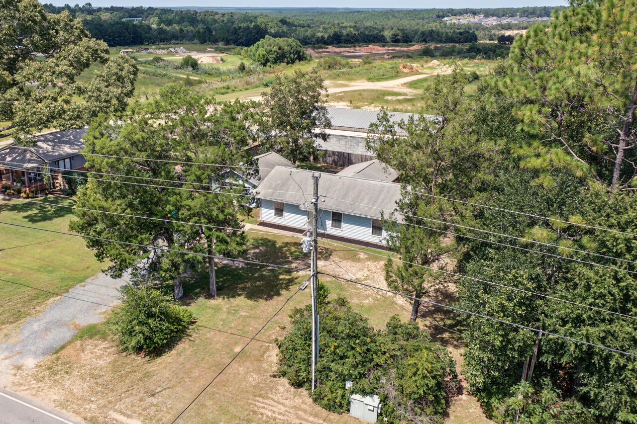 CRESTVIEW SUBURB (231000.00) - Residential