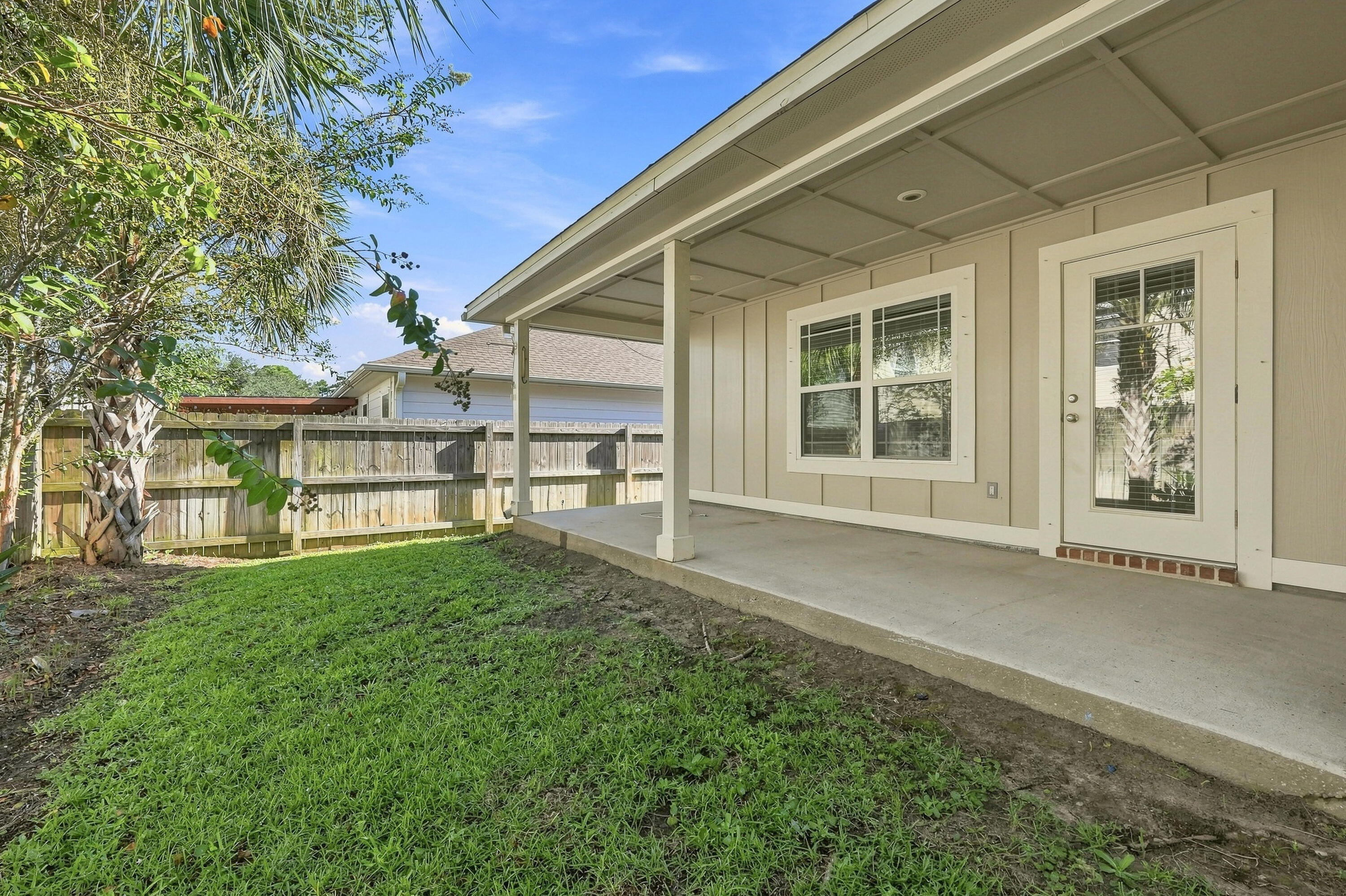 CRESCENT SHORES - Residential