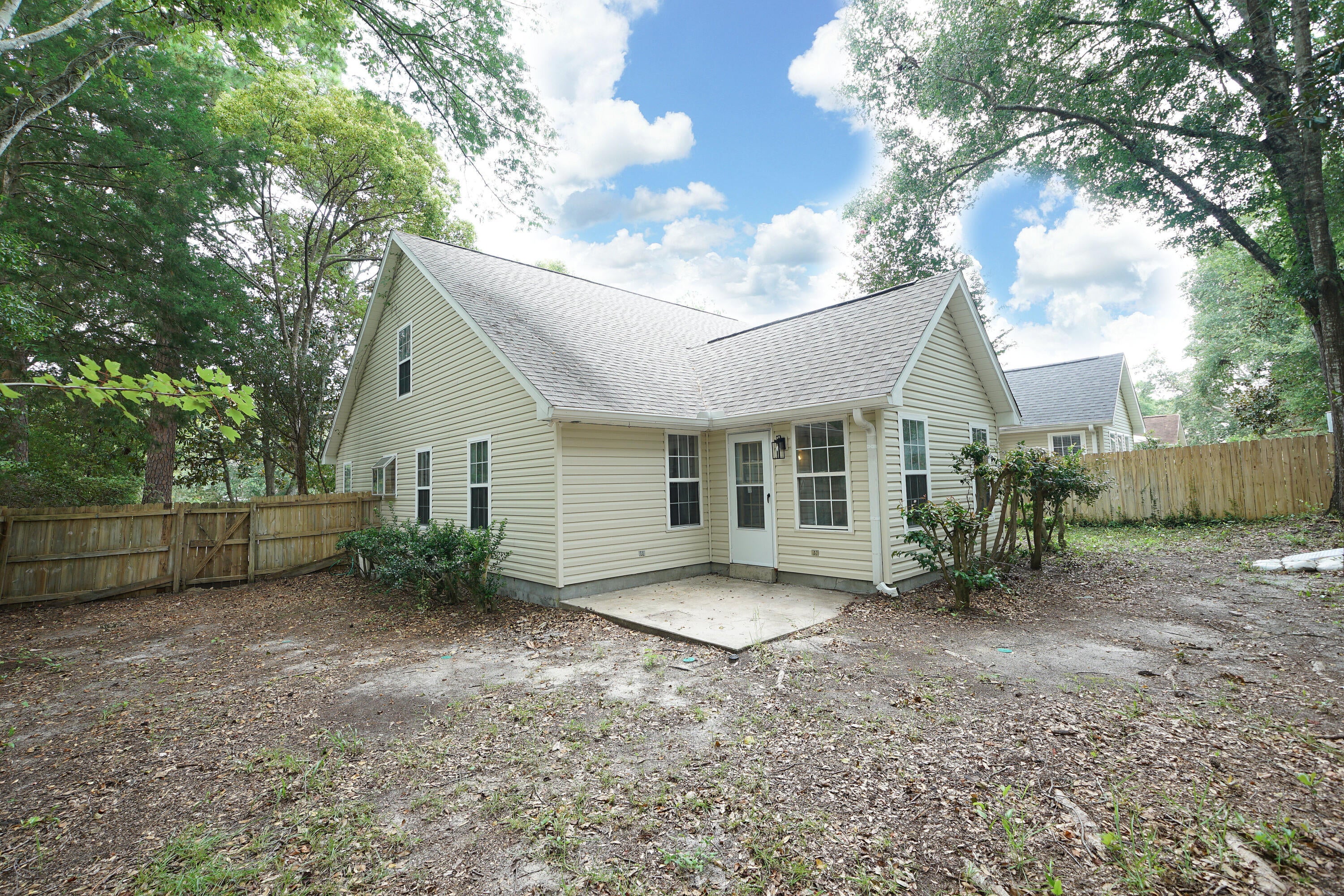 GLENWOOD CRT - Residential