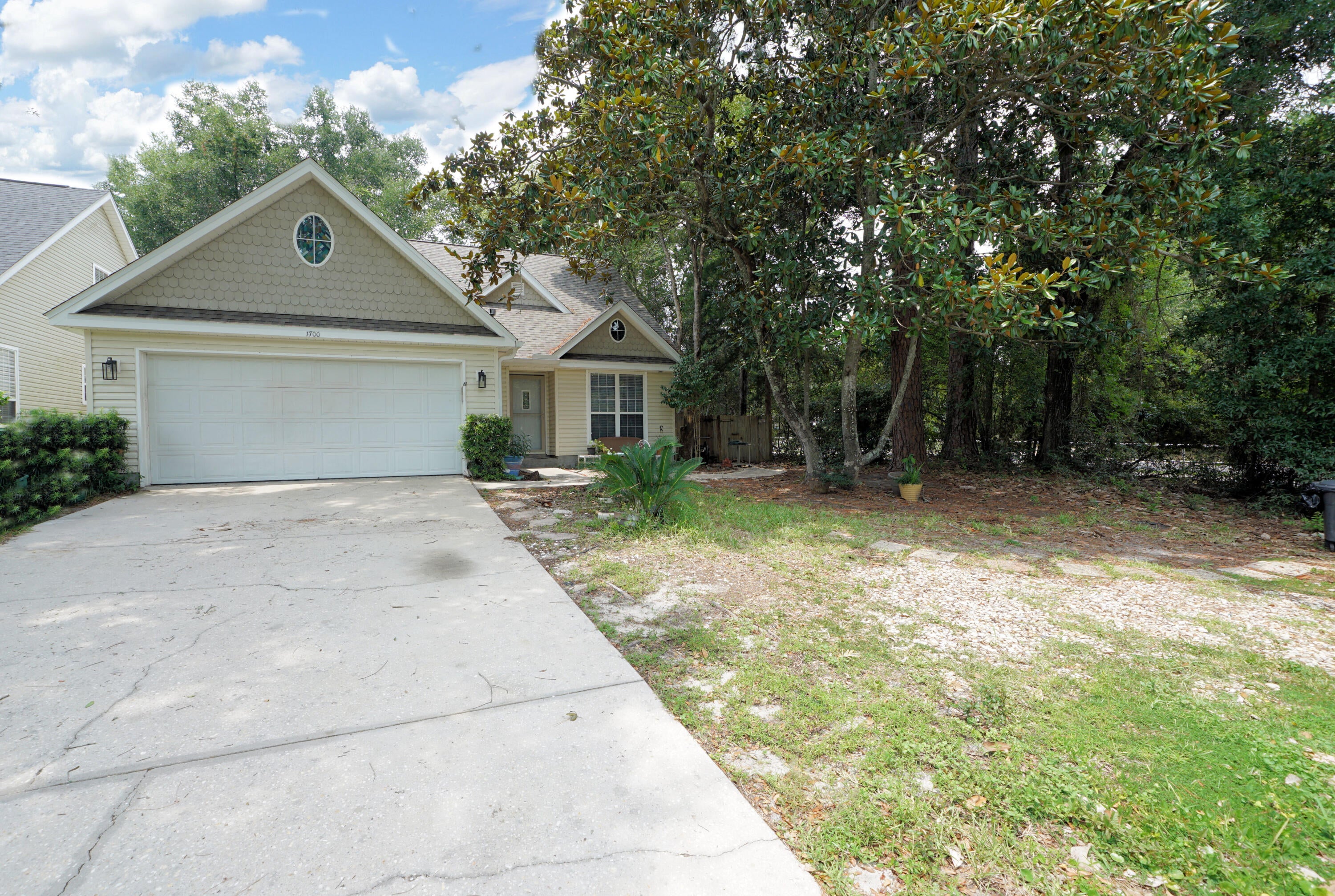 GLENWOOD CRT - Residential